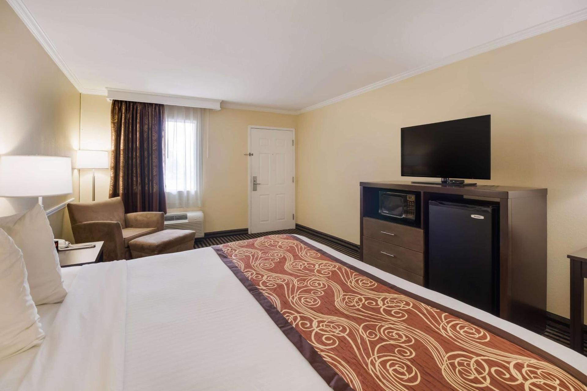 Best Western - McKenzie photo 11
