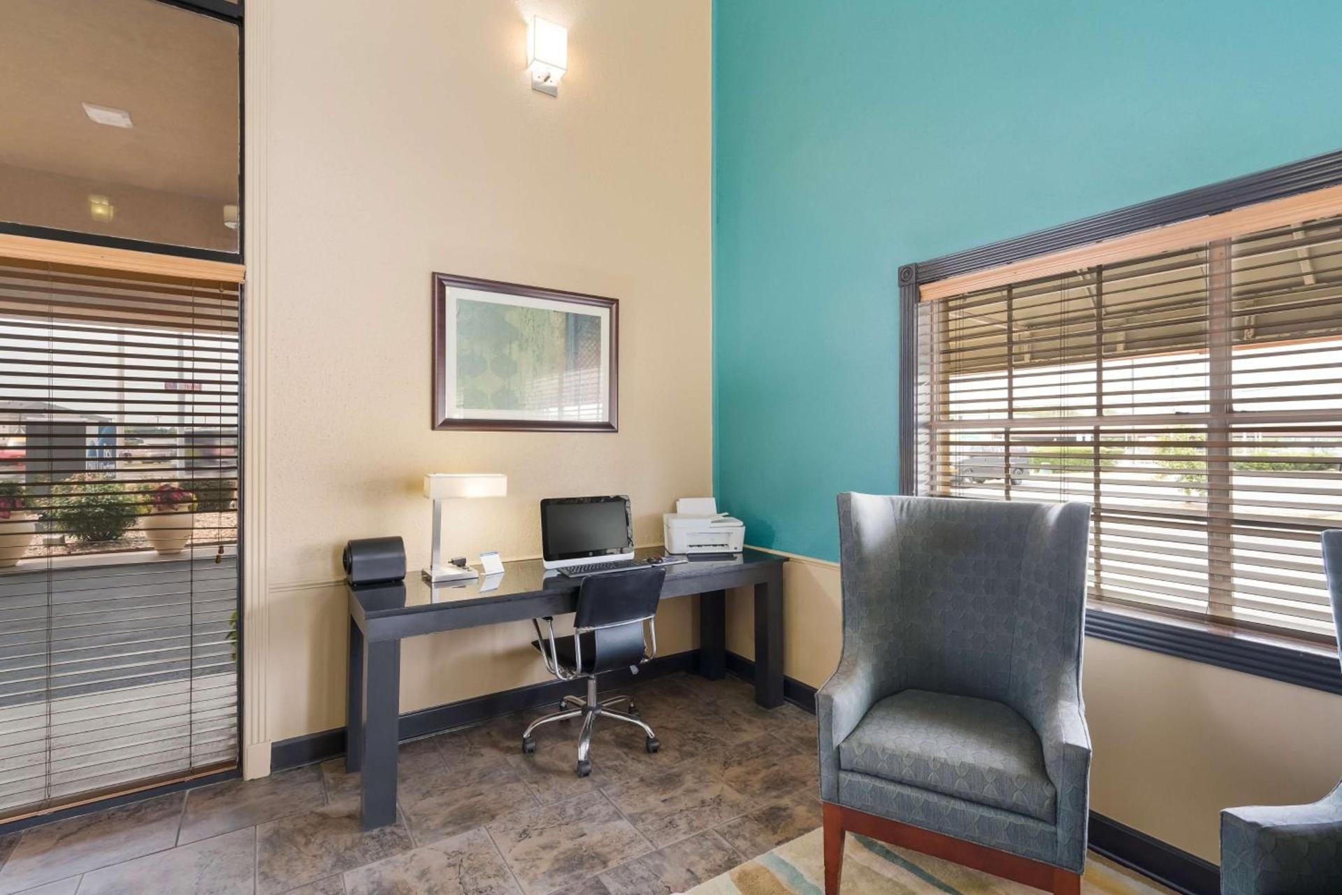 Best Western Conway photo 21