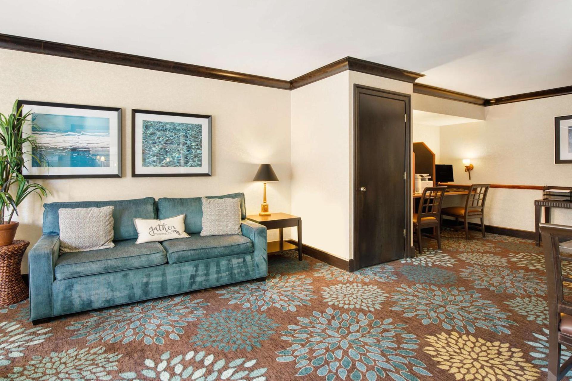 Sonesta ES Suites San Diego - Rancho Bernardo photo 5