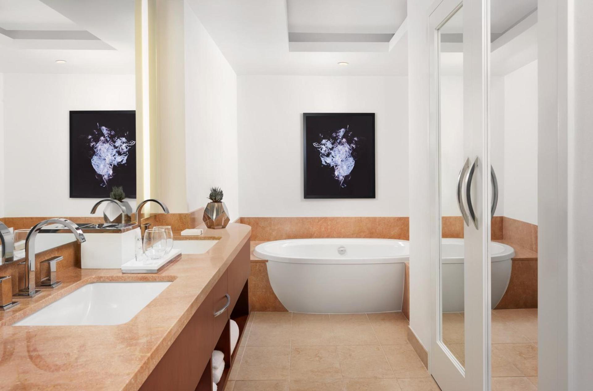 ARIA Resort & Casino photo 22