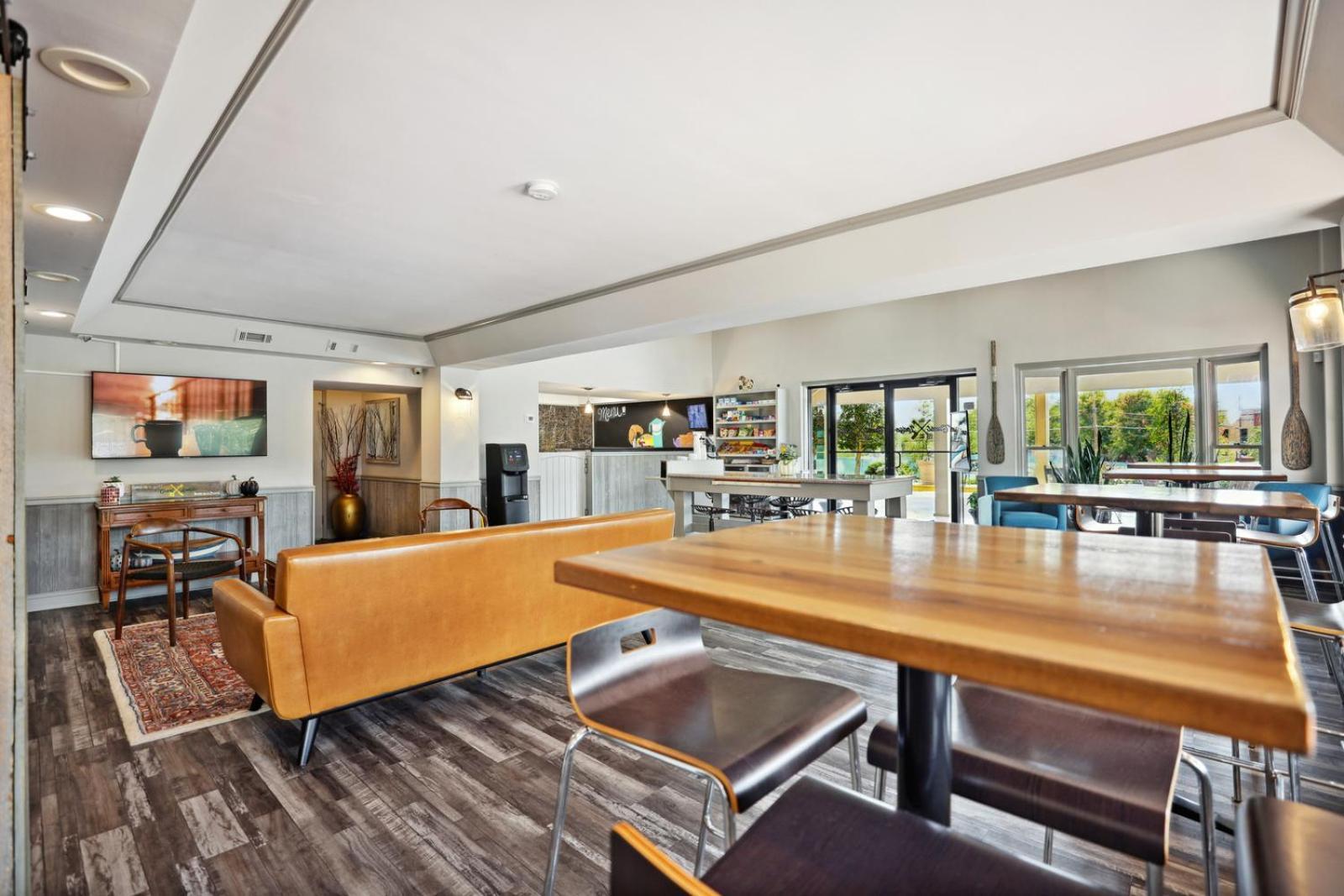 The Guest Lodge Gainesville photo 10