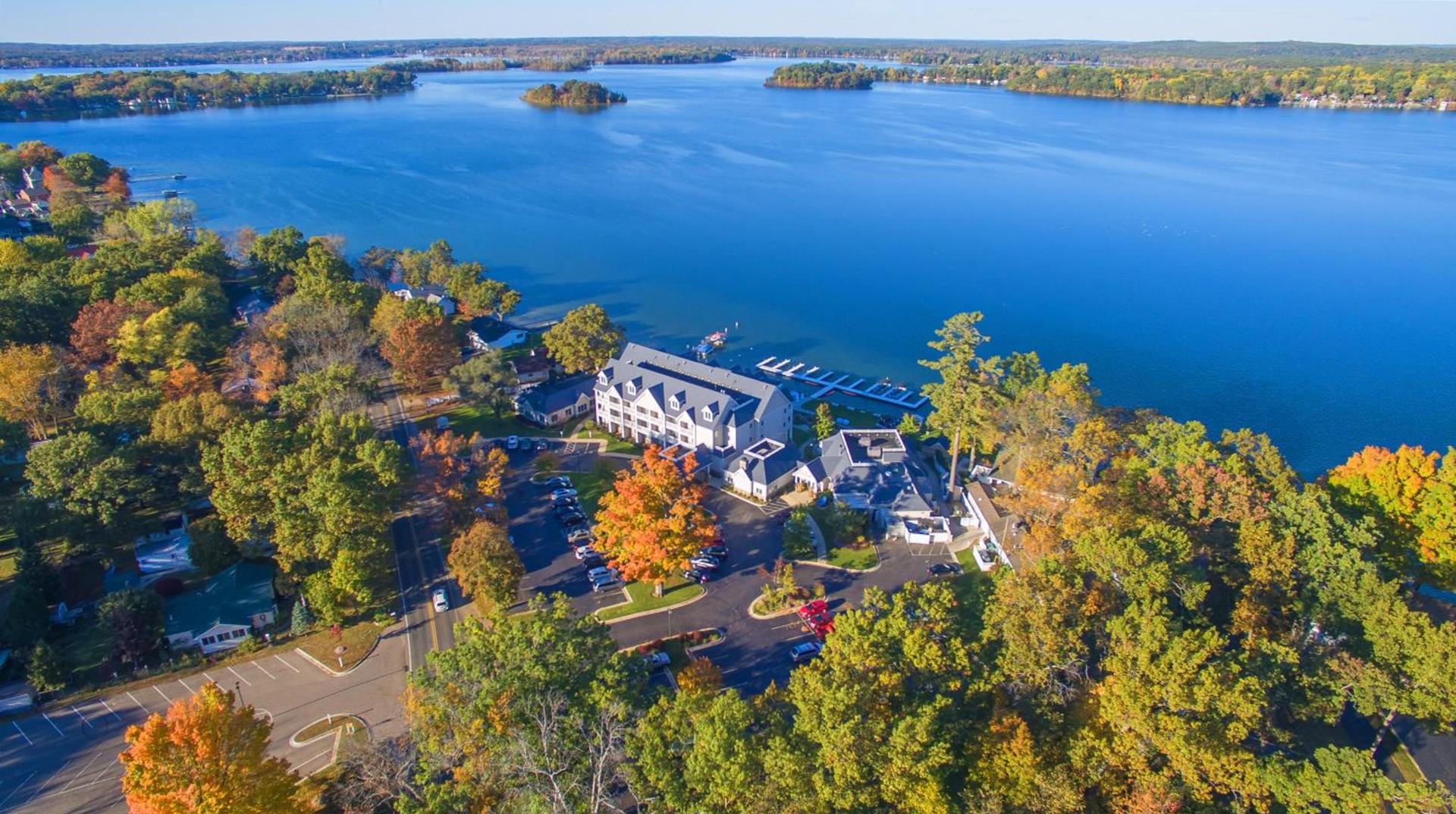 Bay Pointe Inn photo 1