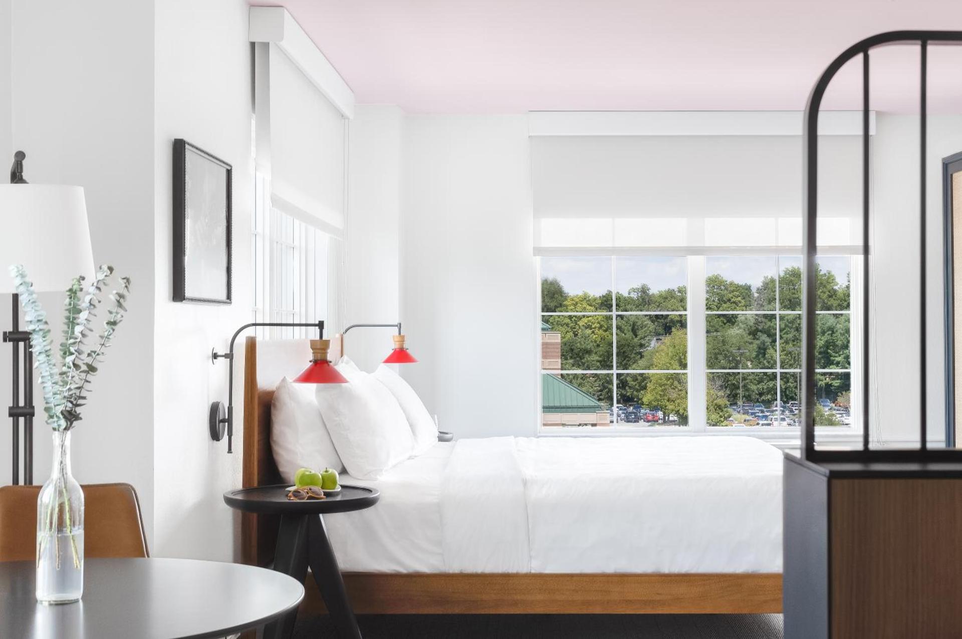 Elwood Hotel & Suites photo 9