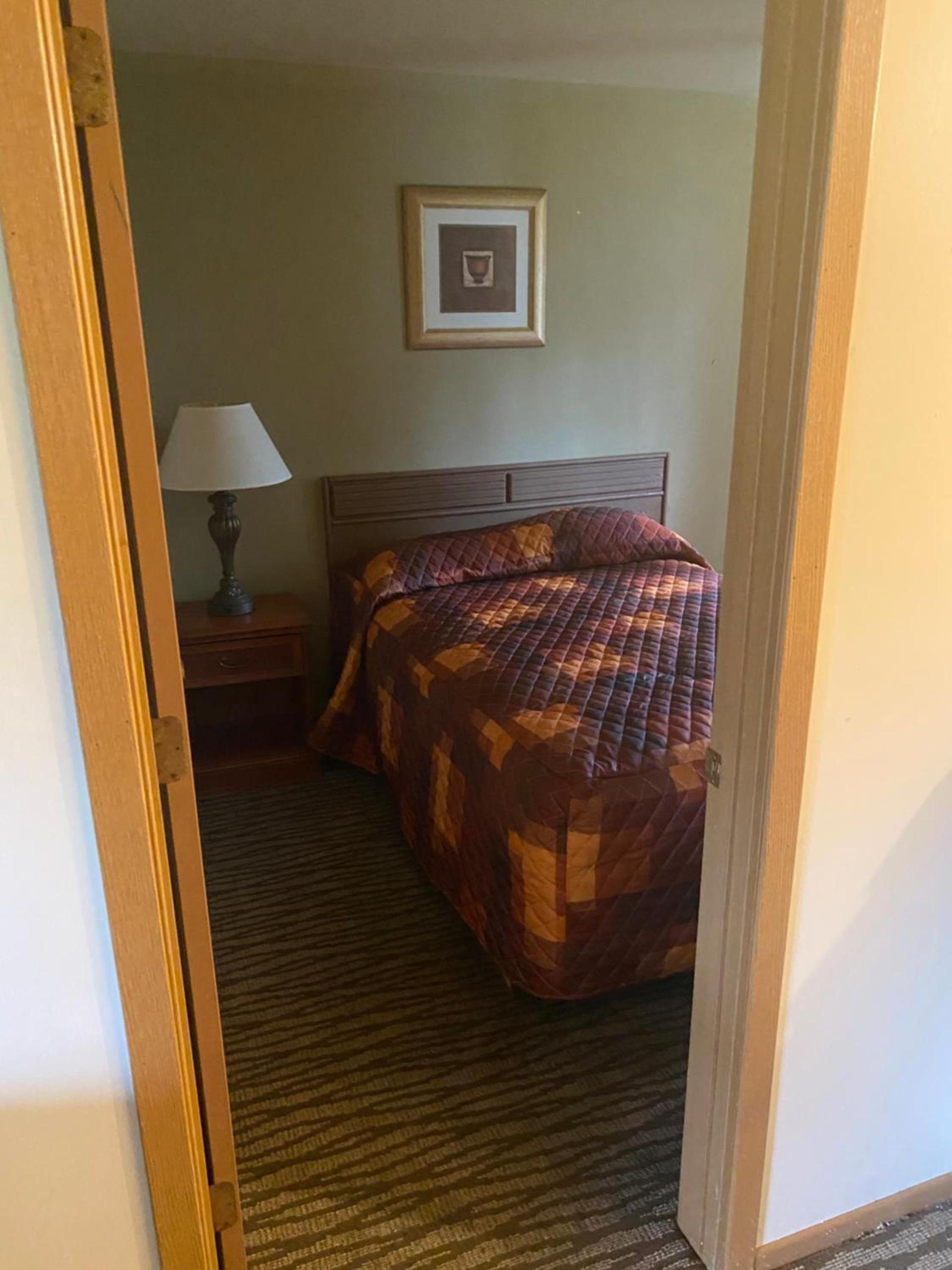 Malibu Inn photo 10
