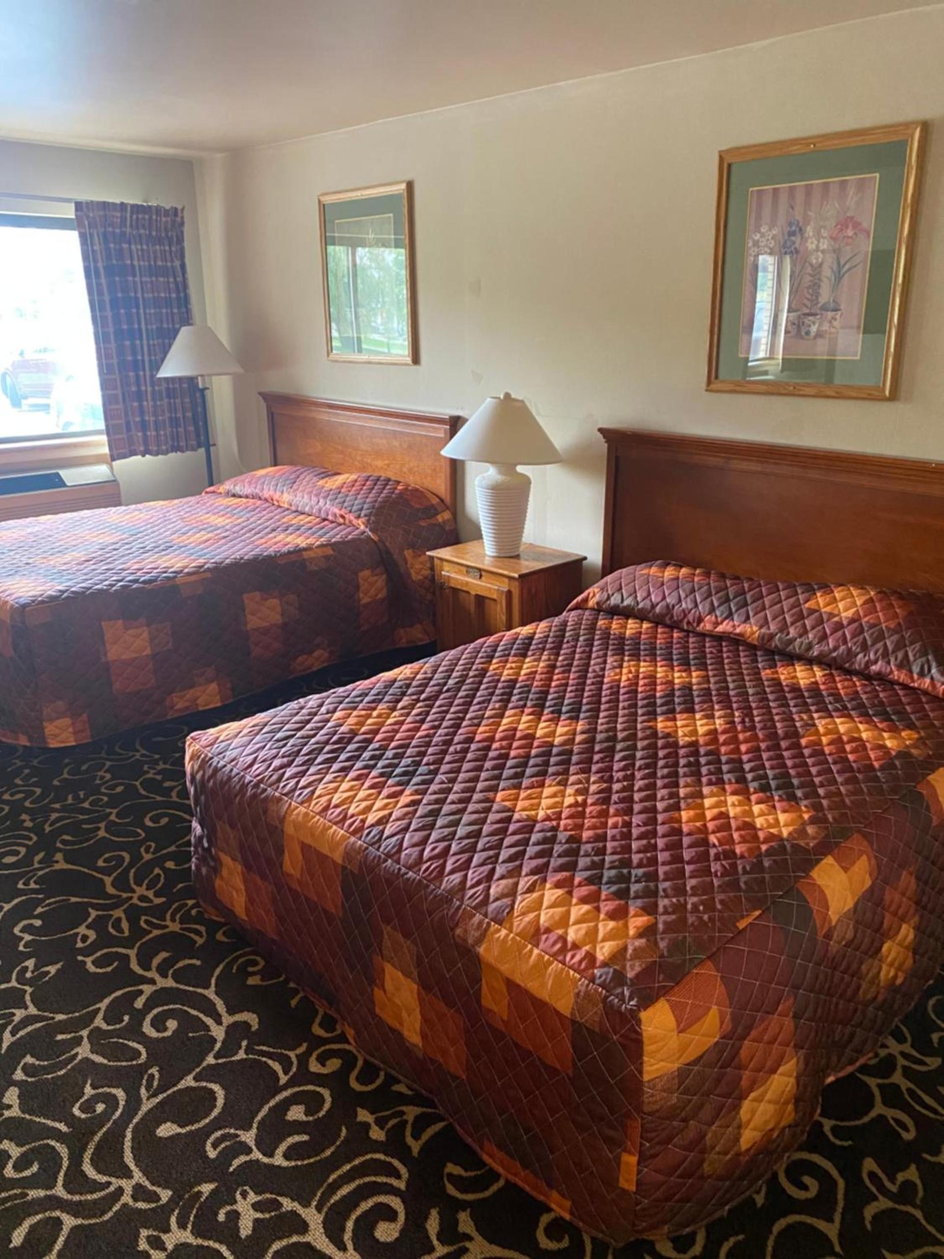 Malibu Inn photo 8
