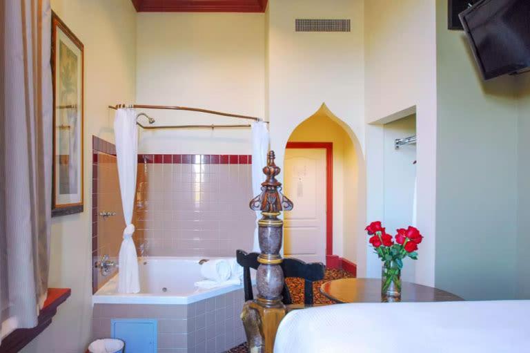 Chateau Avalon photo 65