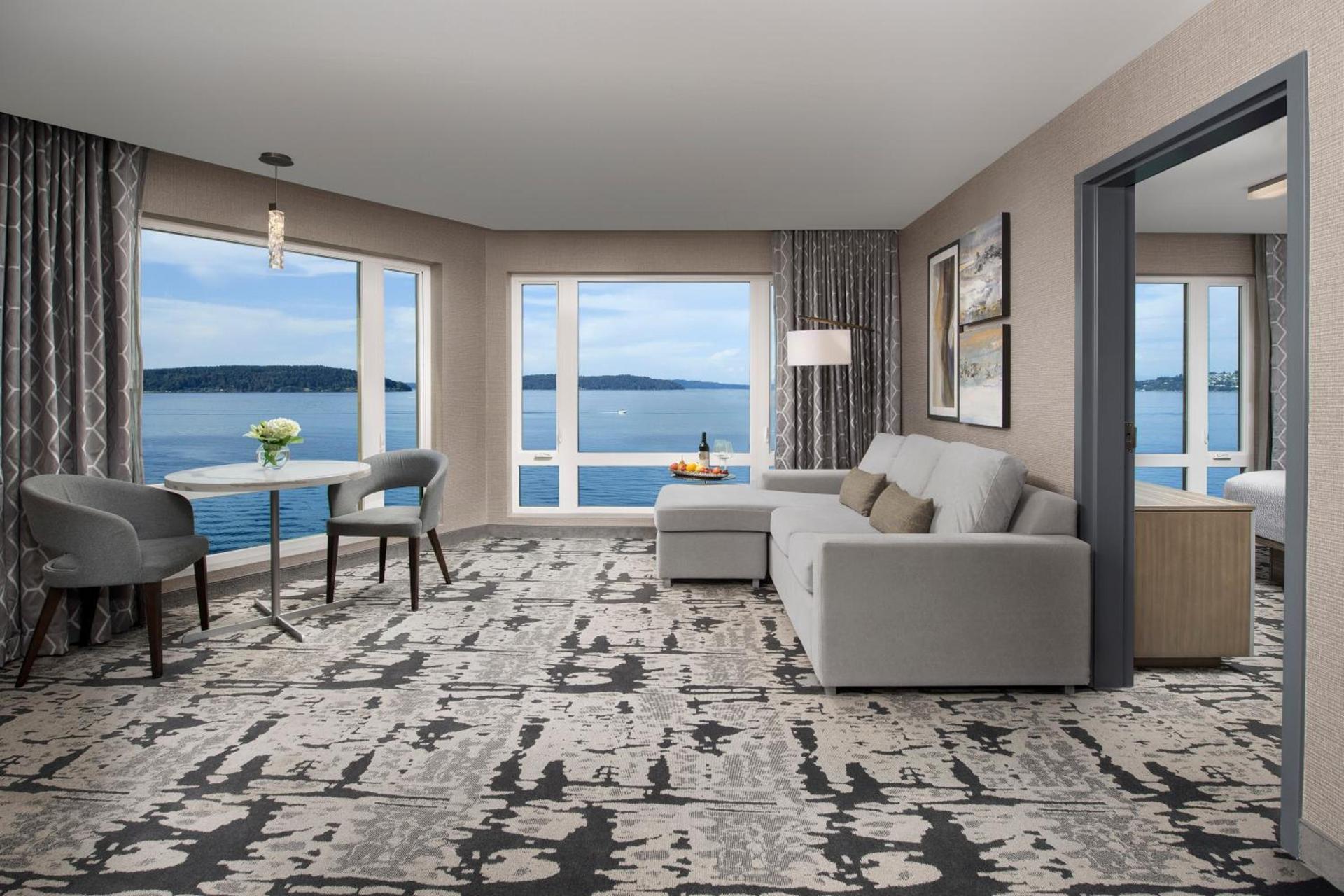 Silver Cloud Hotel Tacoma at Point Ruston Waterfront photo 7