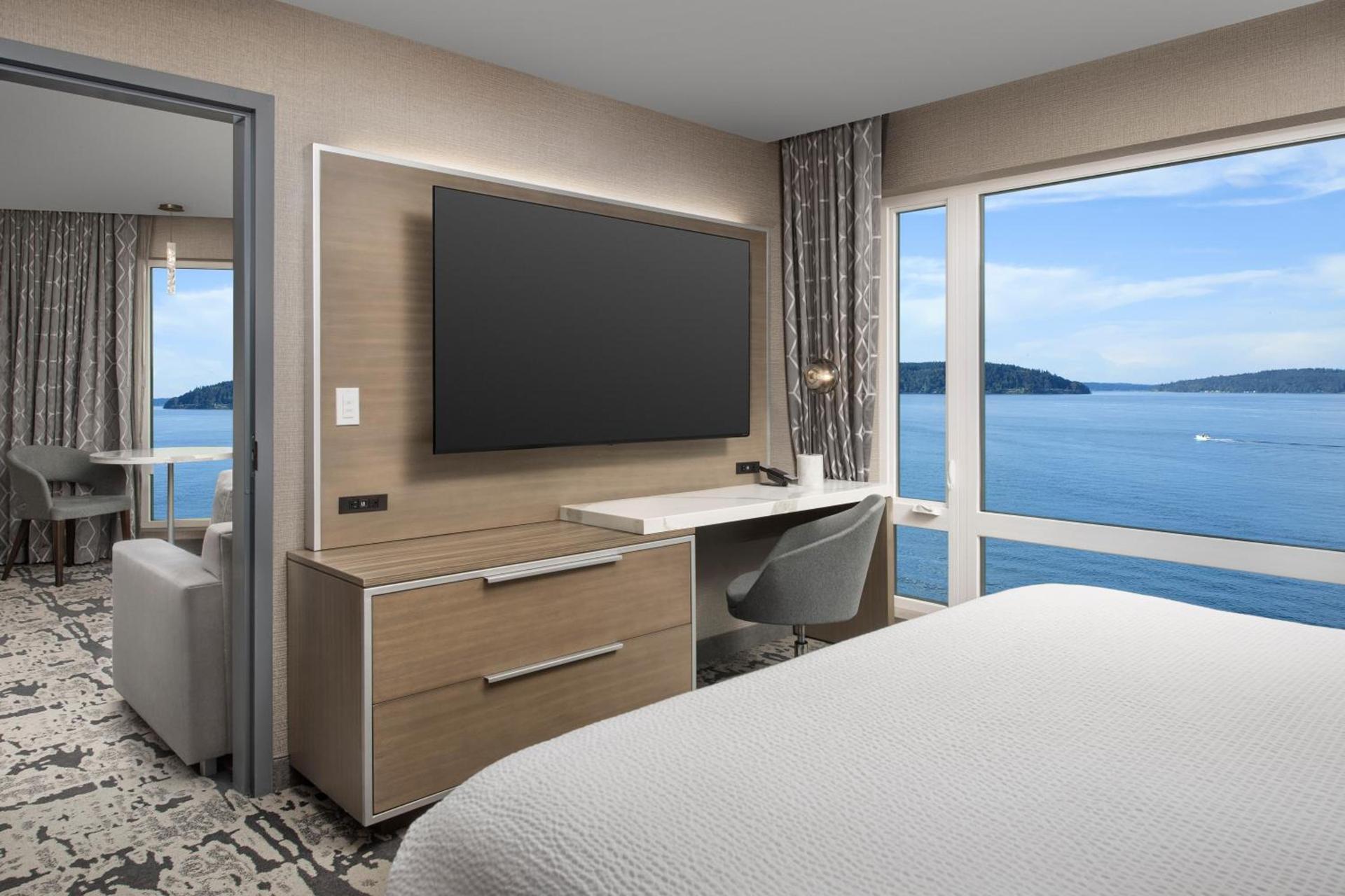 Silver Cloud Hotel Tacoma at Point Ruston Waterfront photo 24