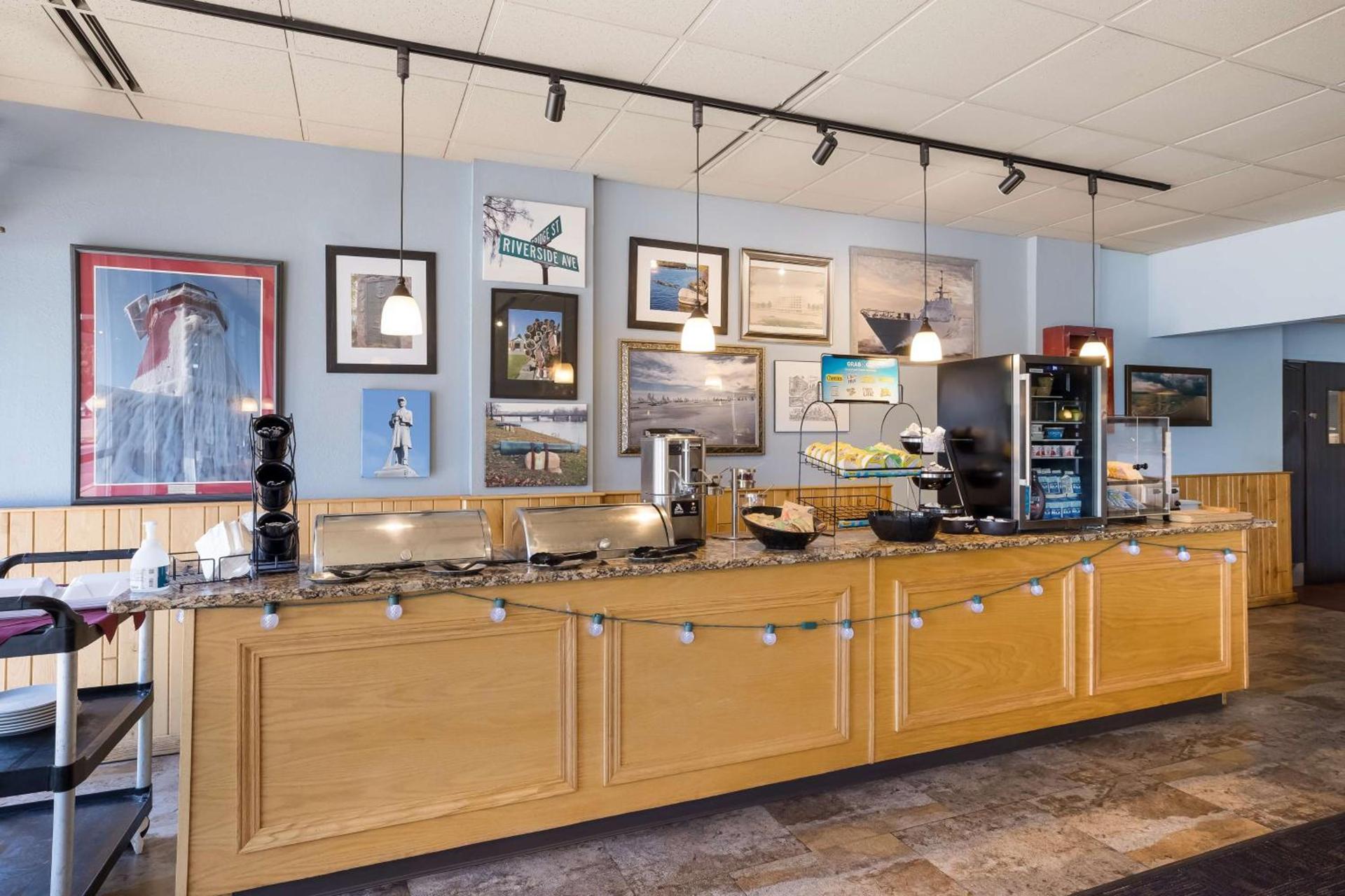 Best Western Riverfront Inn photo 32