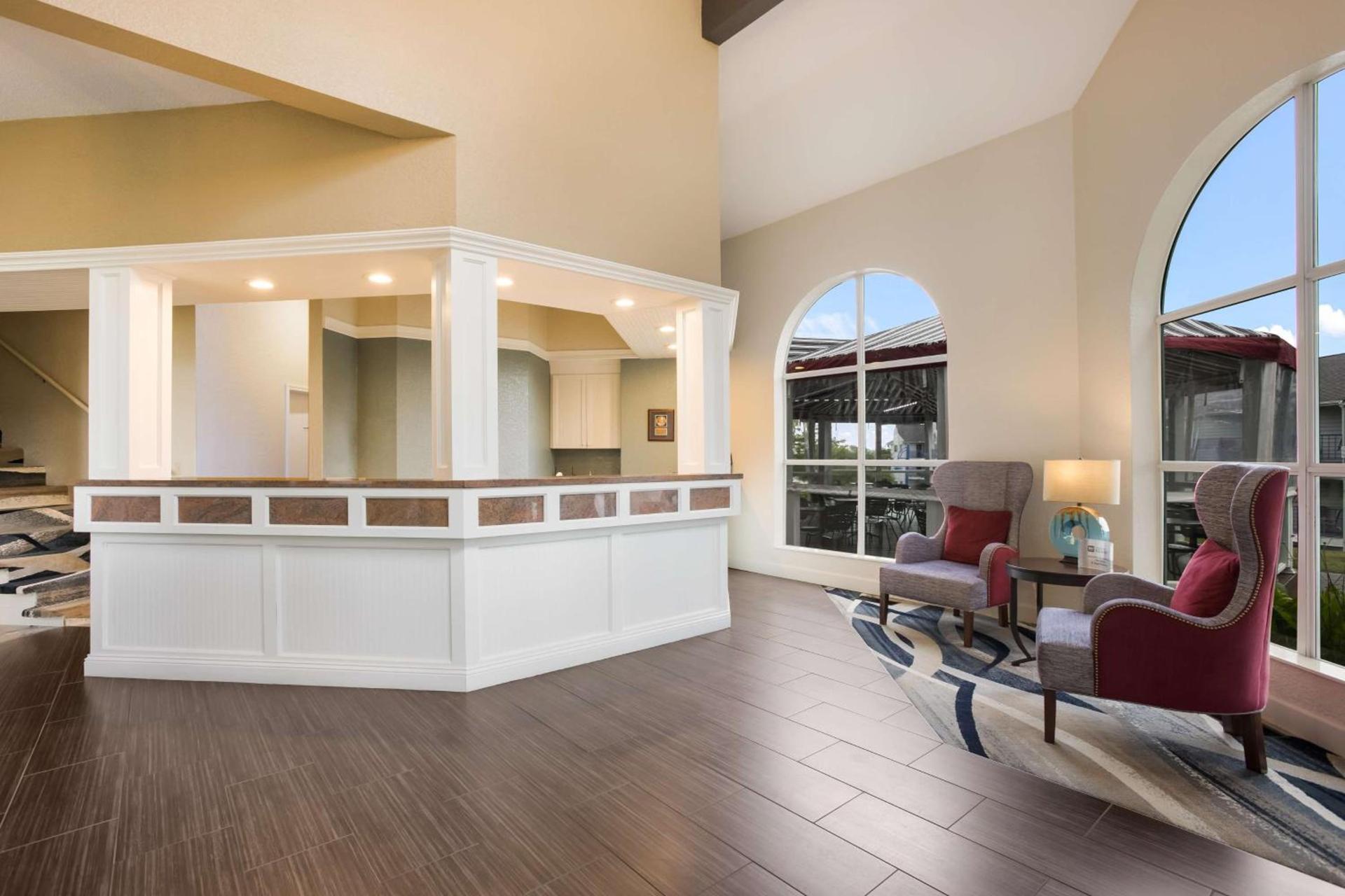 Best Western Harbour Pointe Lakefront photo 31