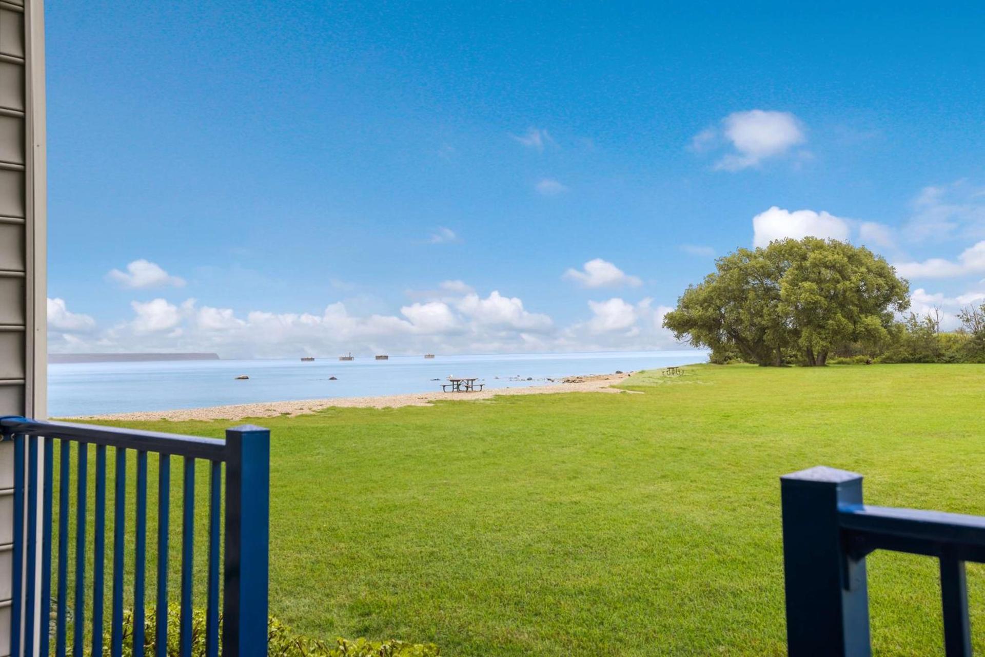 Best Western Harbour Pointe Lakefront photo 68