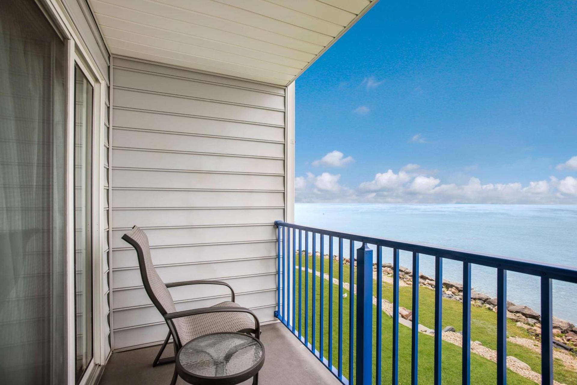 Best Western Harbour Pointe Lakefront photo 73