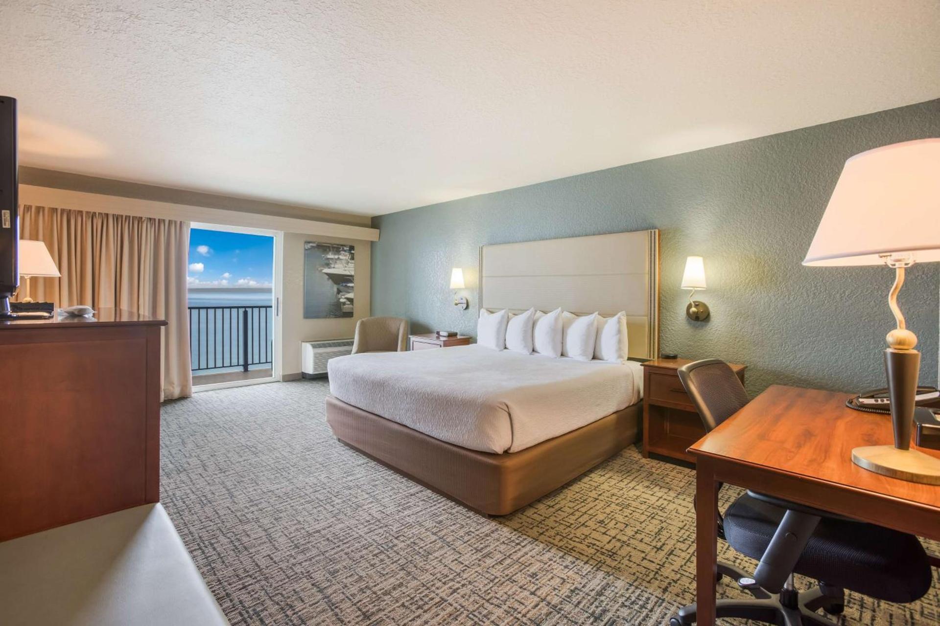 Best Western Harbour Pointe Lakefront photo 74