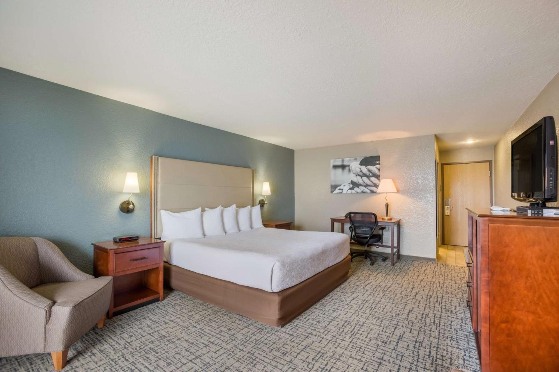 Best Western Harbour Pointe Lakefront photo 76