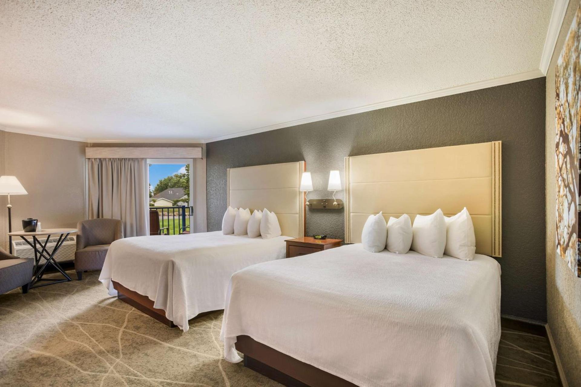 Best Western Harbour Pointe Lakefront photo 81