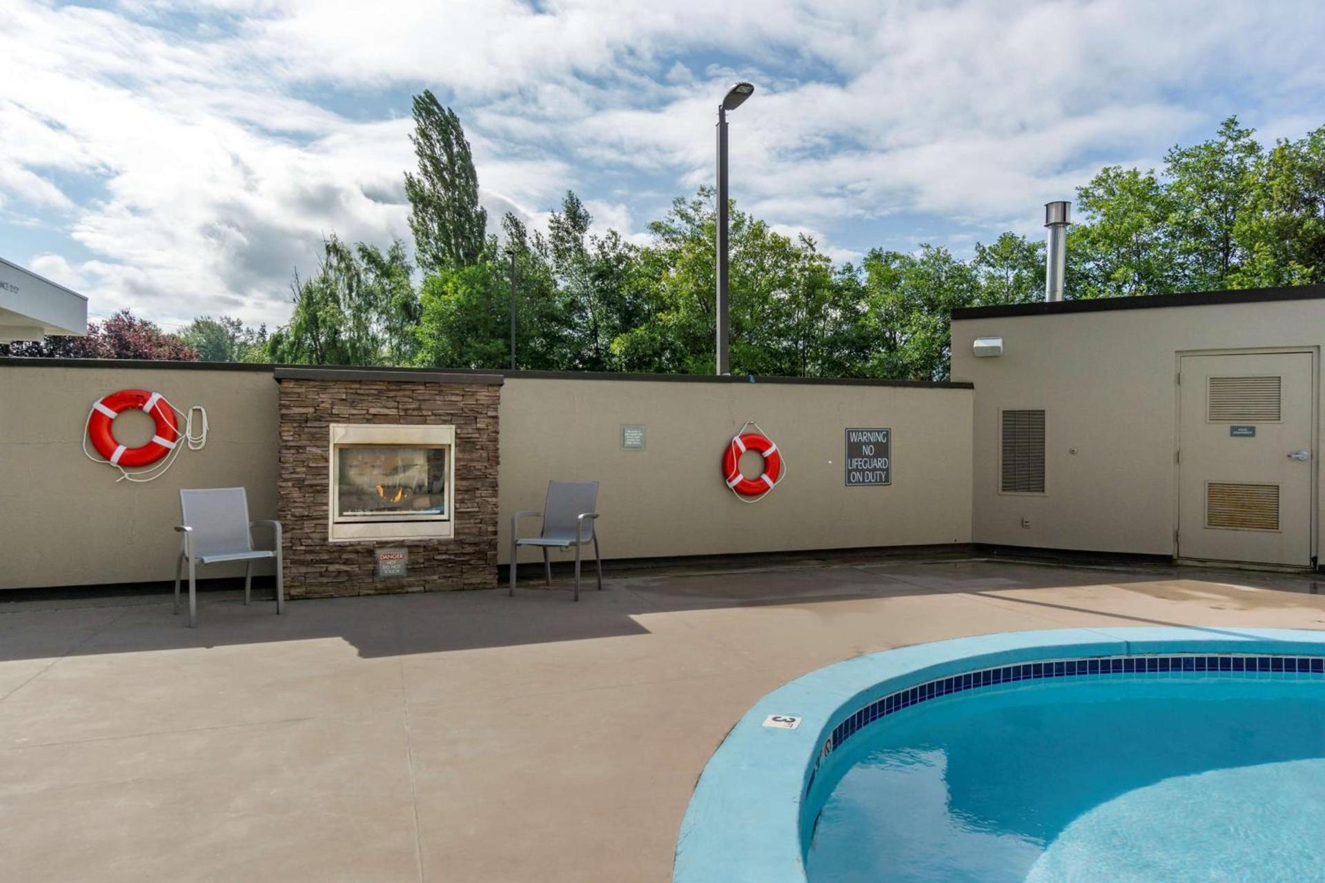 Best Western Plus Bellingham photo 36