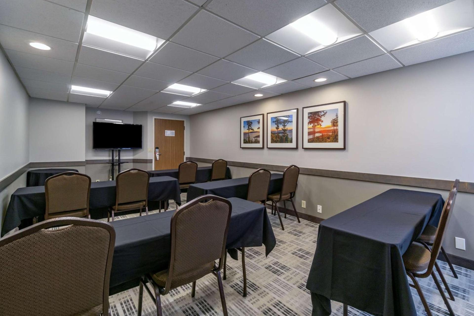 Best Western Plus Bellingham photo 29