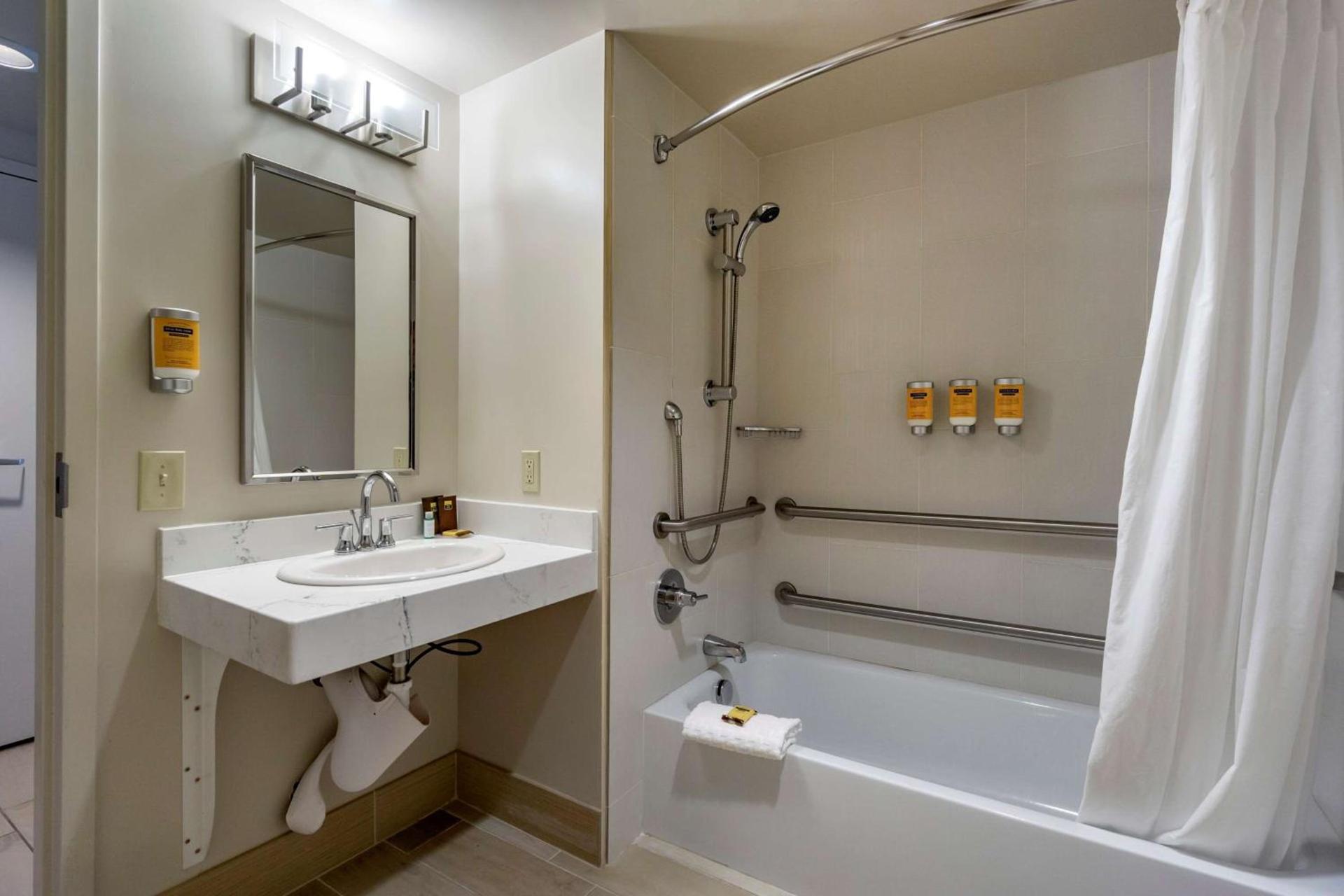 Best Western Plus Bellingham photo 19