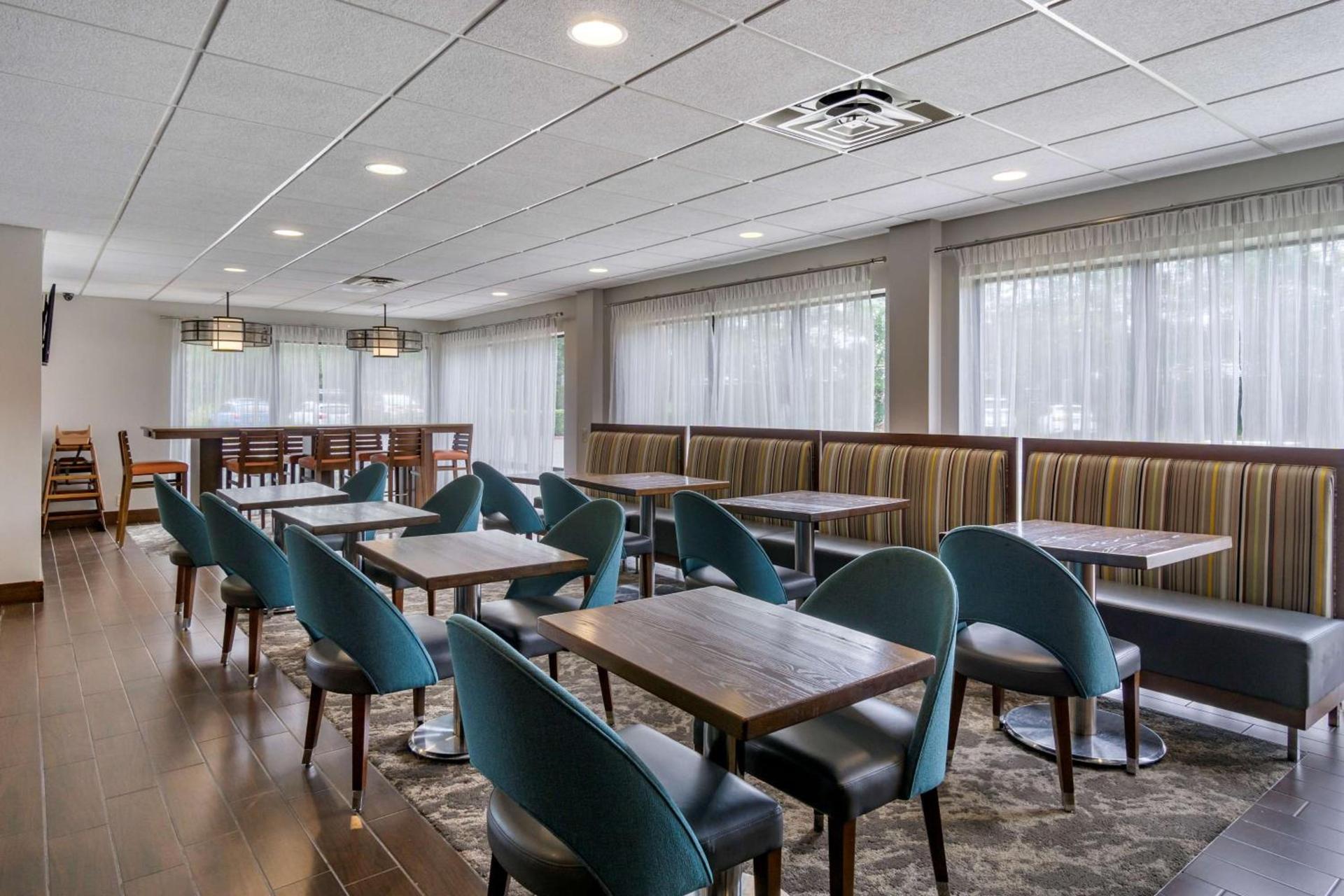 Best Western Plus Bellingham photo 25
