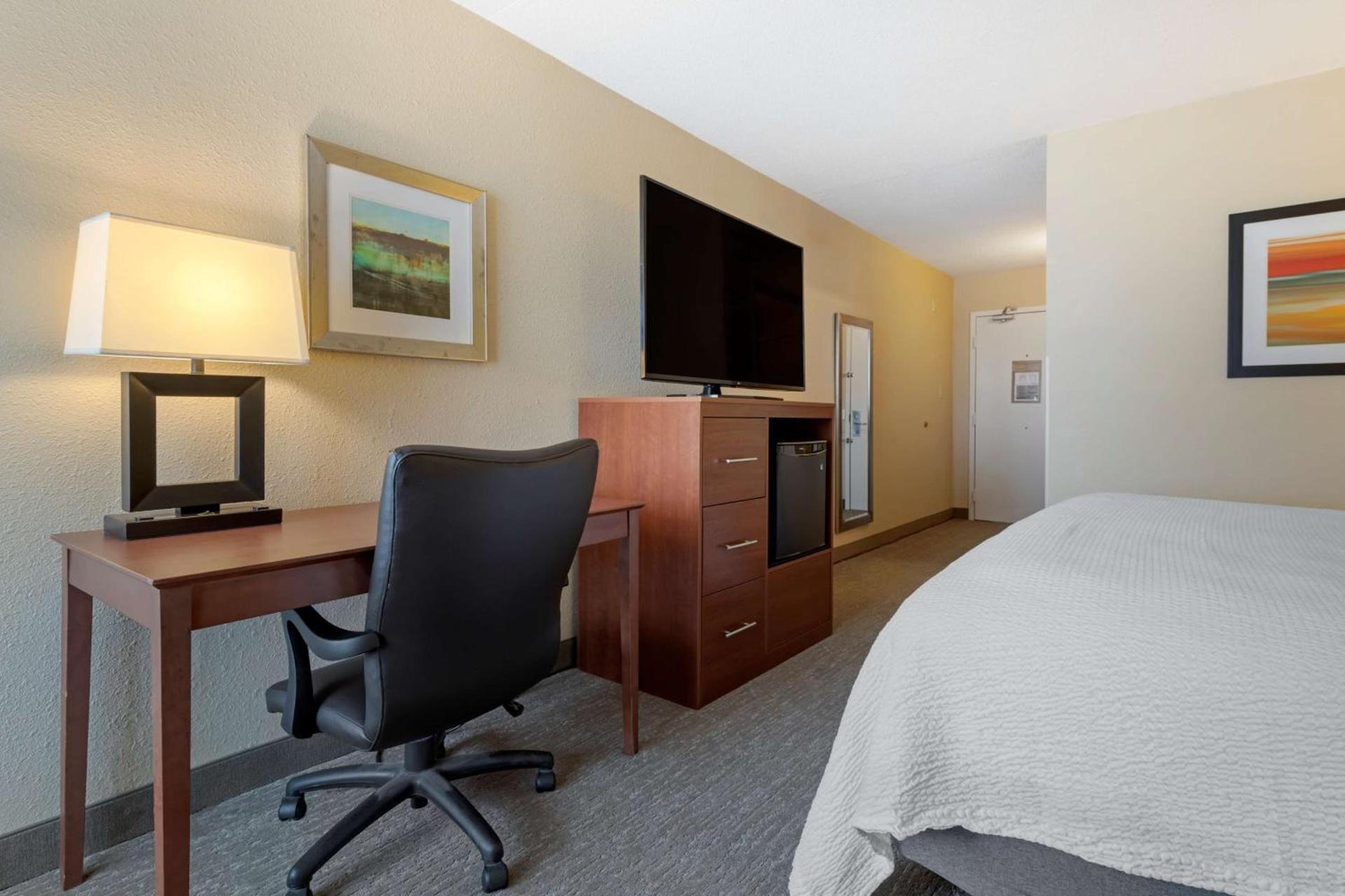 Best Western Fairmont photo 15