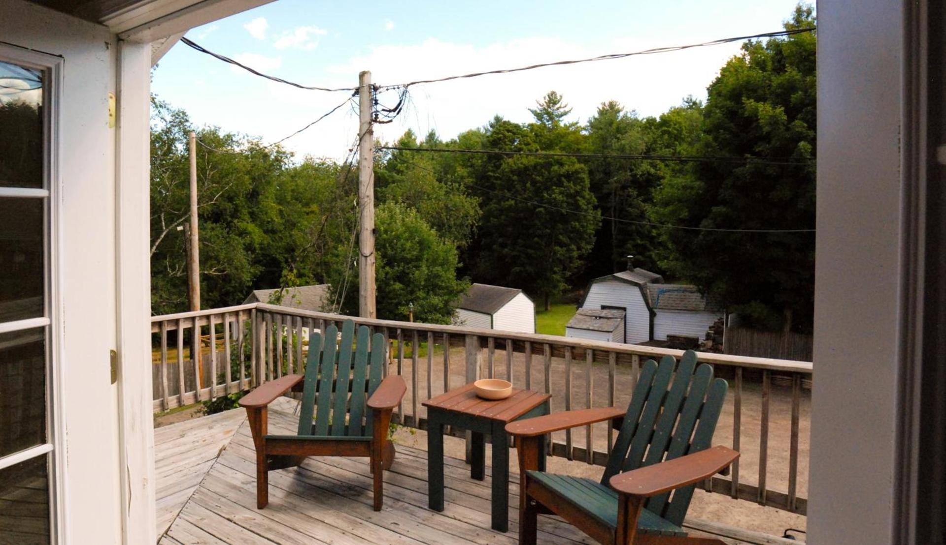 Maple Leaf Lodge photo 7