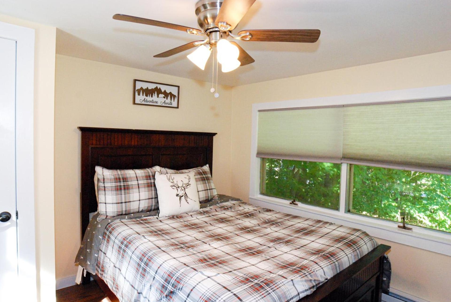 Maple Leaf Lodge photo 35