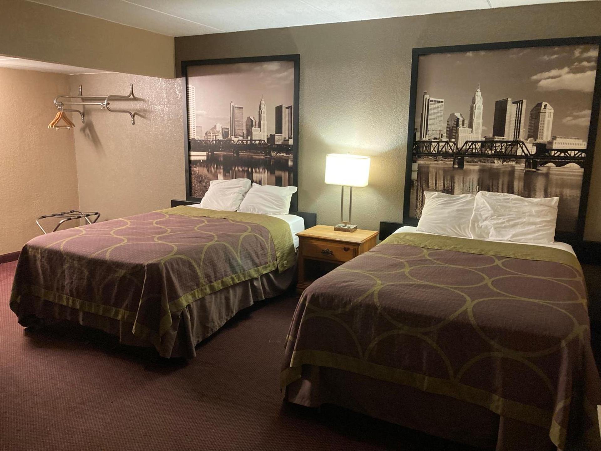 Super 8 by Wyndham Millbury/Toledo photo 31