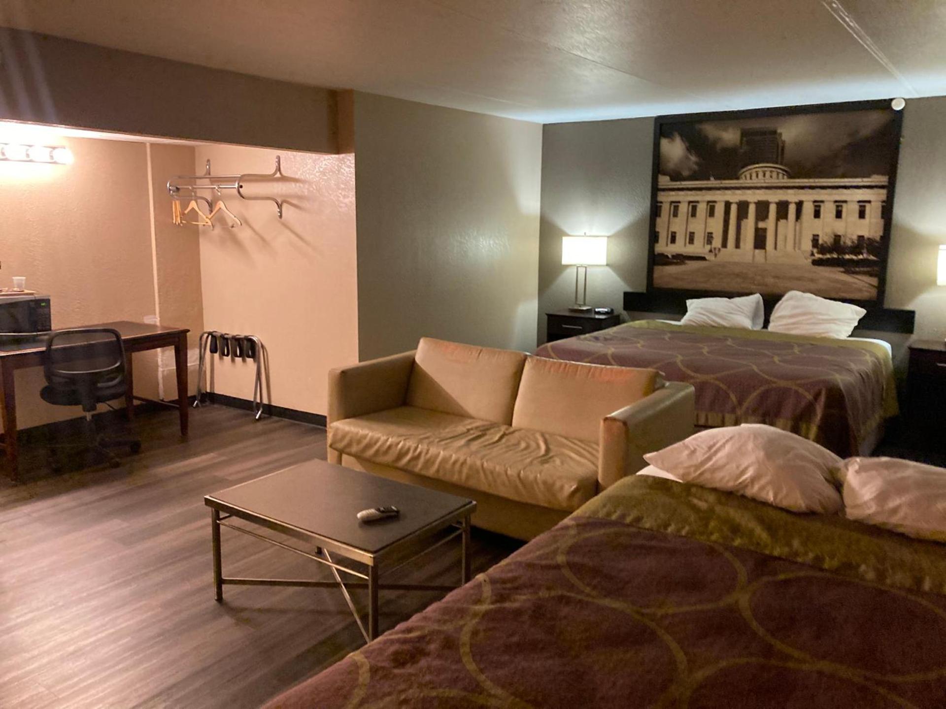 Super 8 by Wyndham Millbury/Toledo photo 29