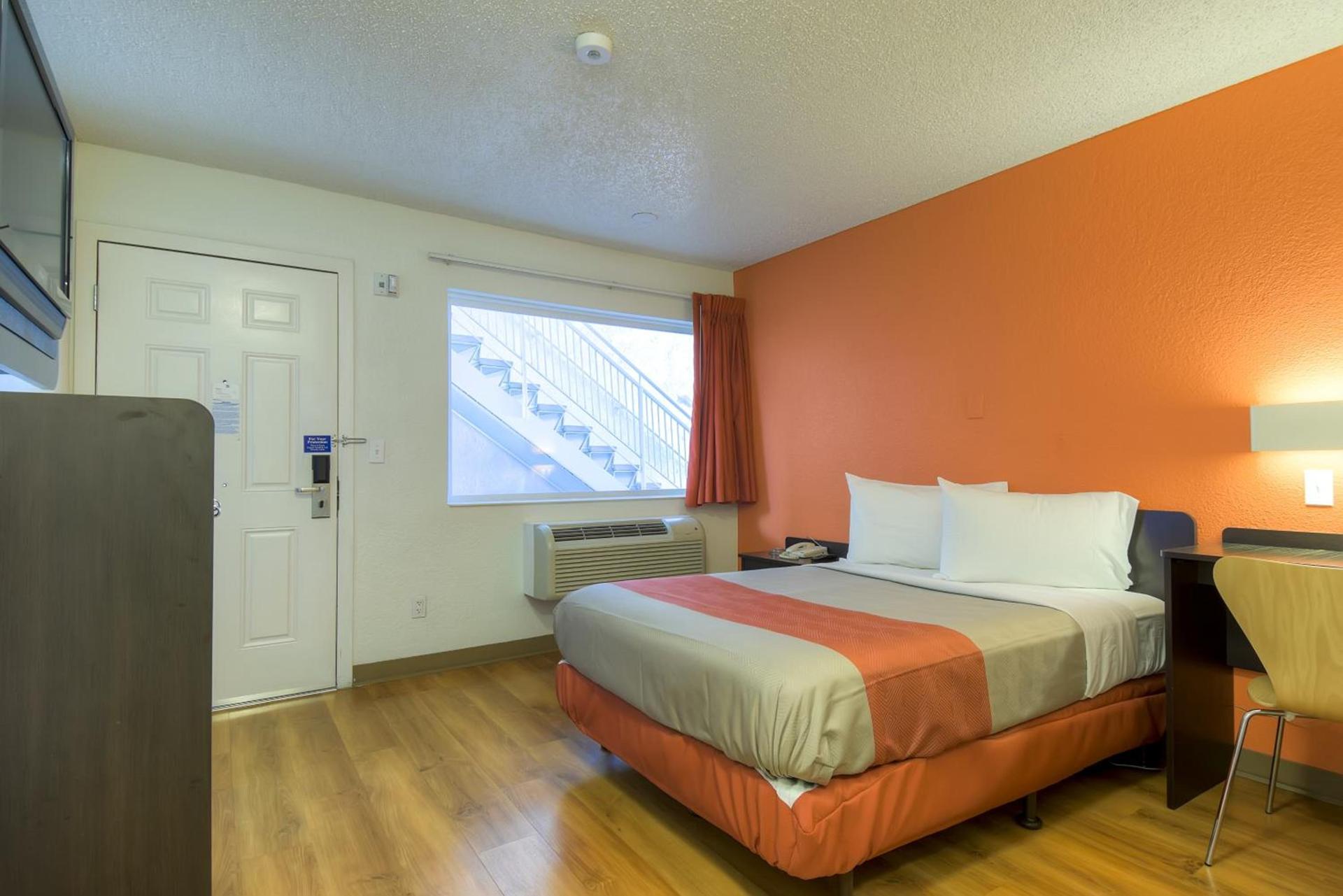 Studio 6 Suites Las Vegas, NV - Tropicana photo 53