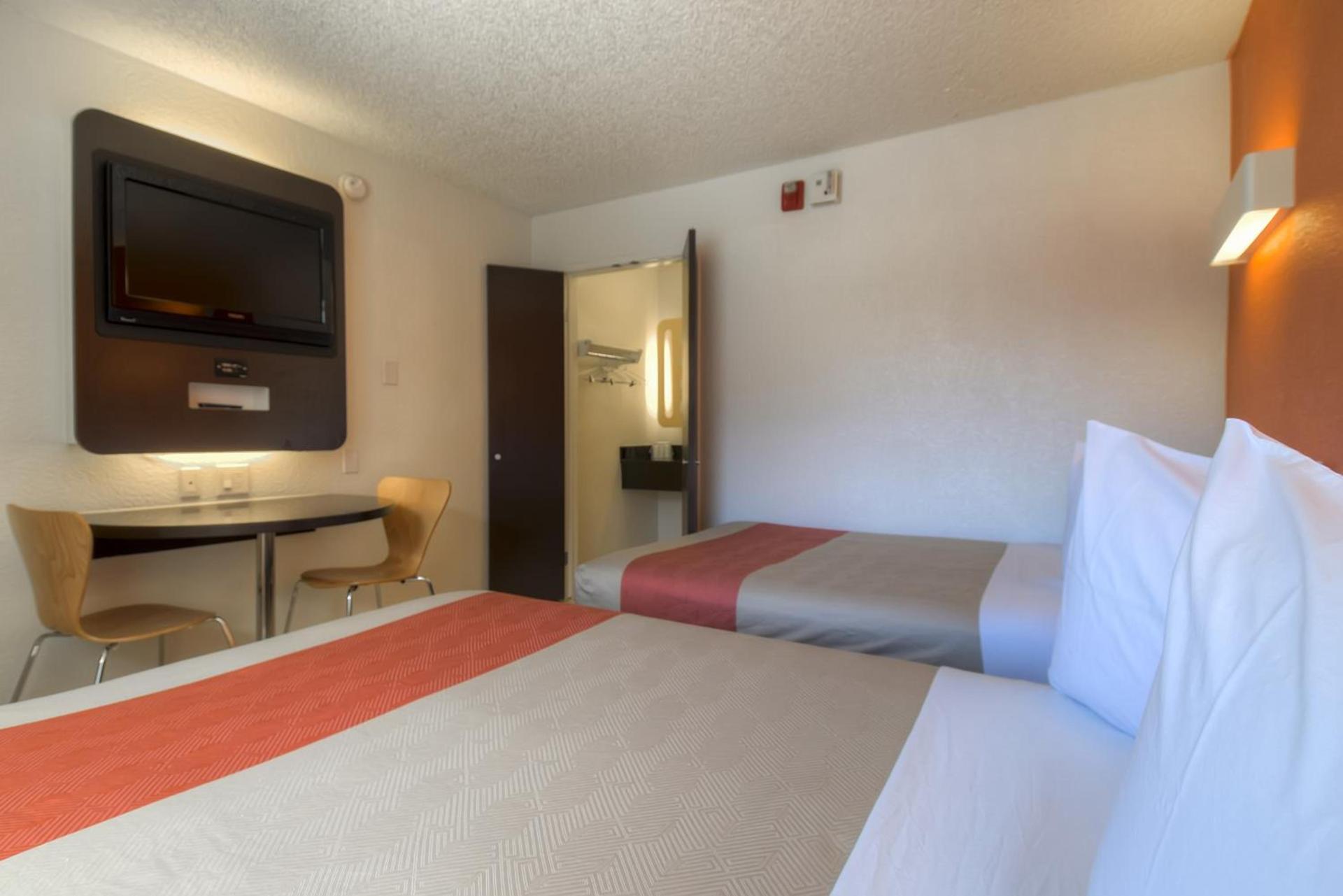 Studio 6 Suites Las Vegas, NV - Tropicana photo 51