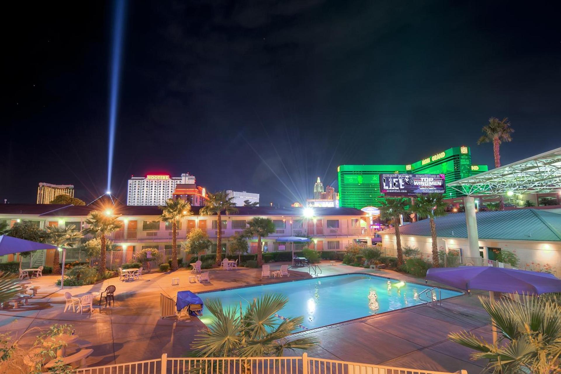 Studio 6 Suites Las Vegas, NV - Tropicana photo 40