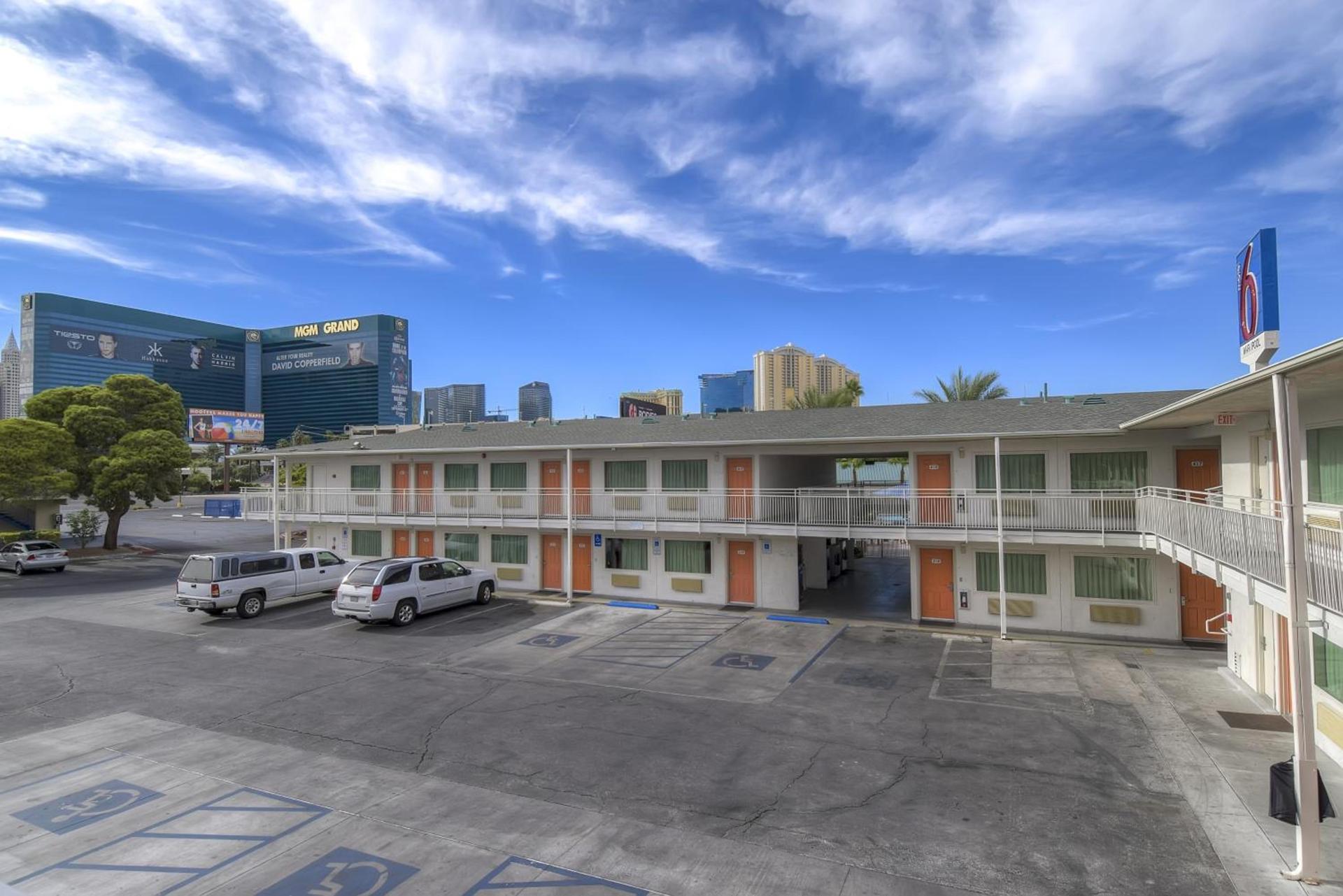 Studio 6 Suites Las Vegas, NV - Tropicana photo 36