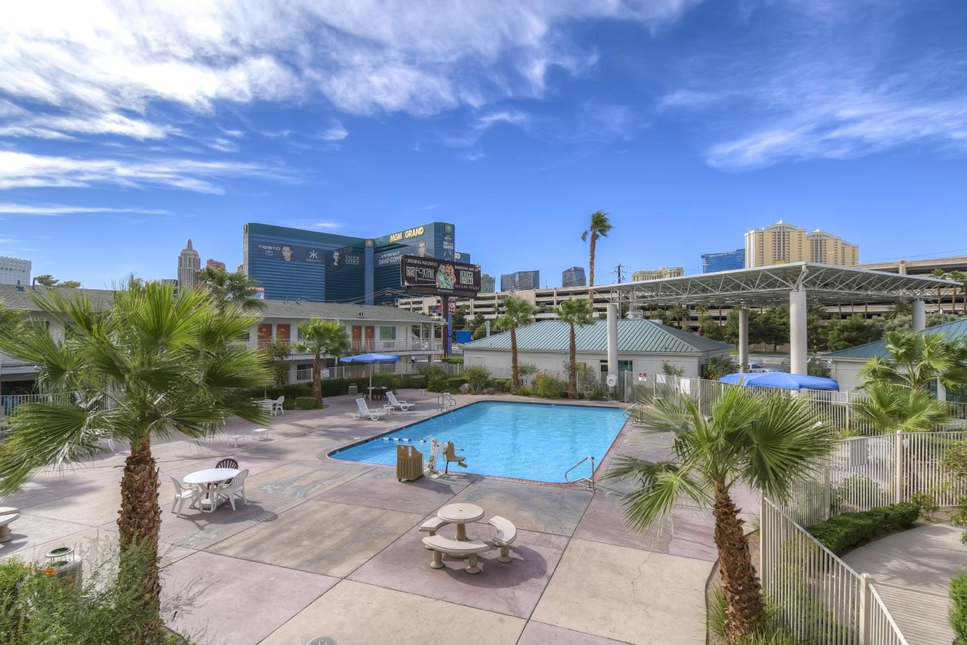 Studio 6 Suites Las Vegas, NV - Tropicana photo 43