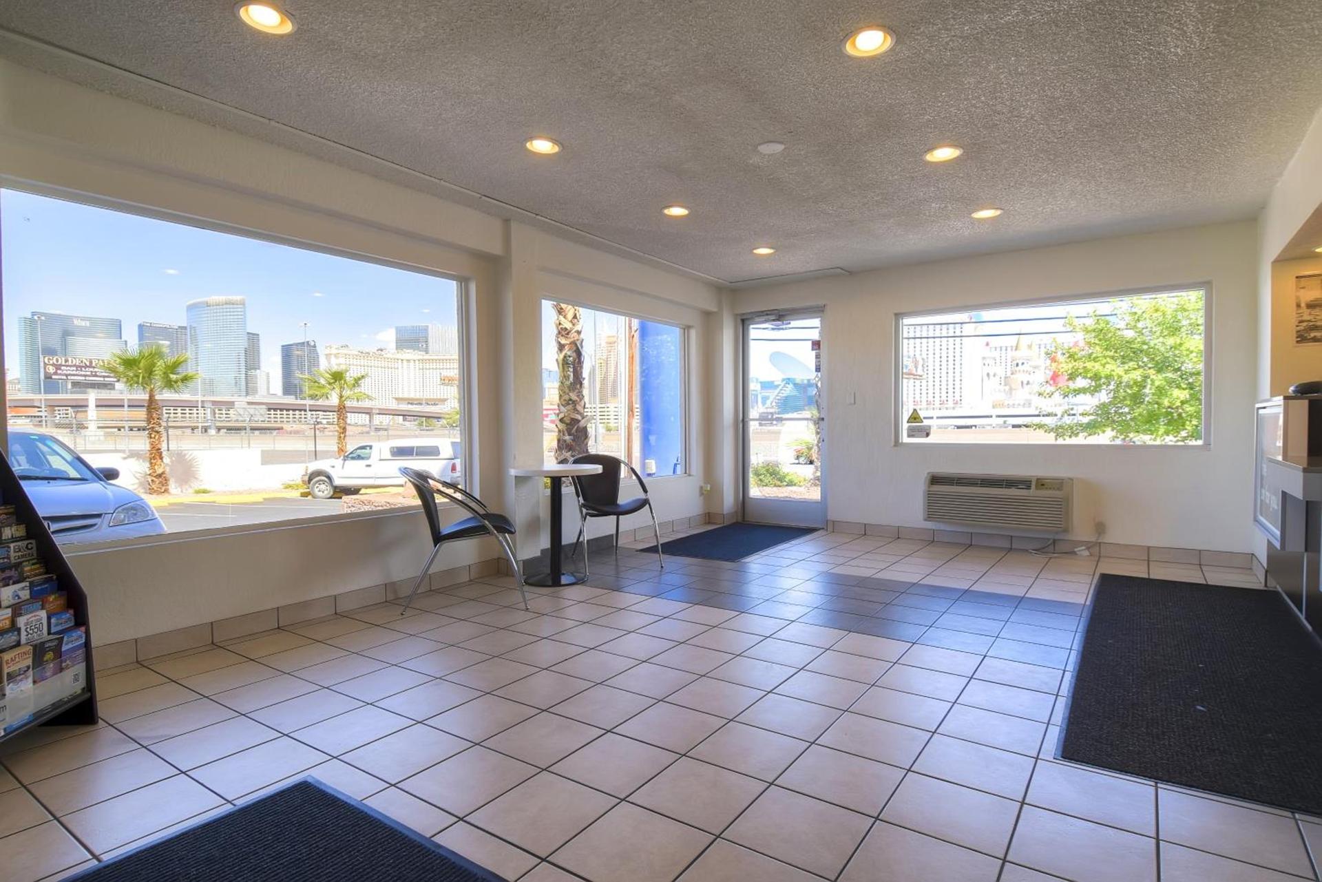 Motel 6 Las Vegas, NV – I-15 Stadium photo 3