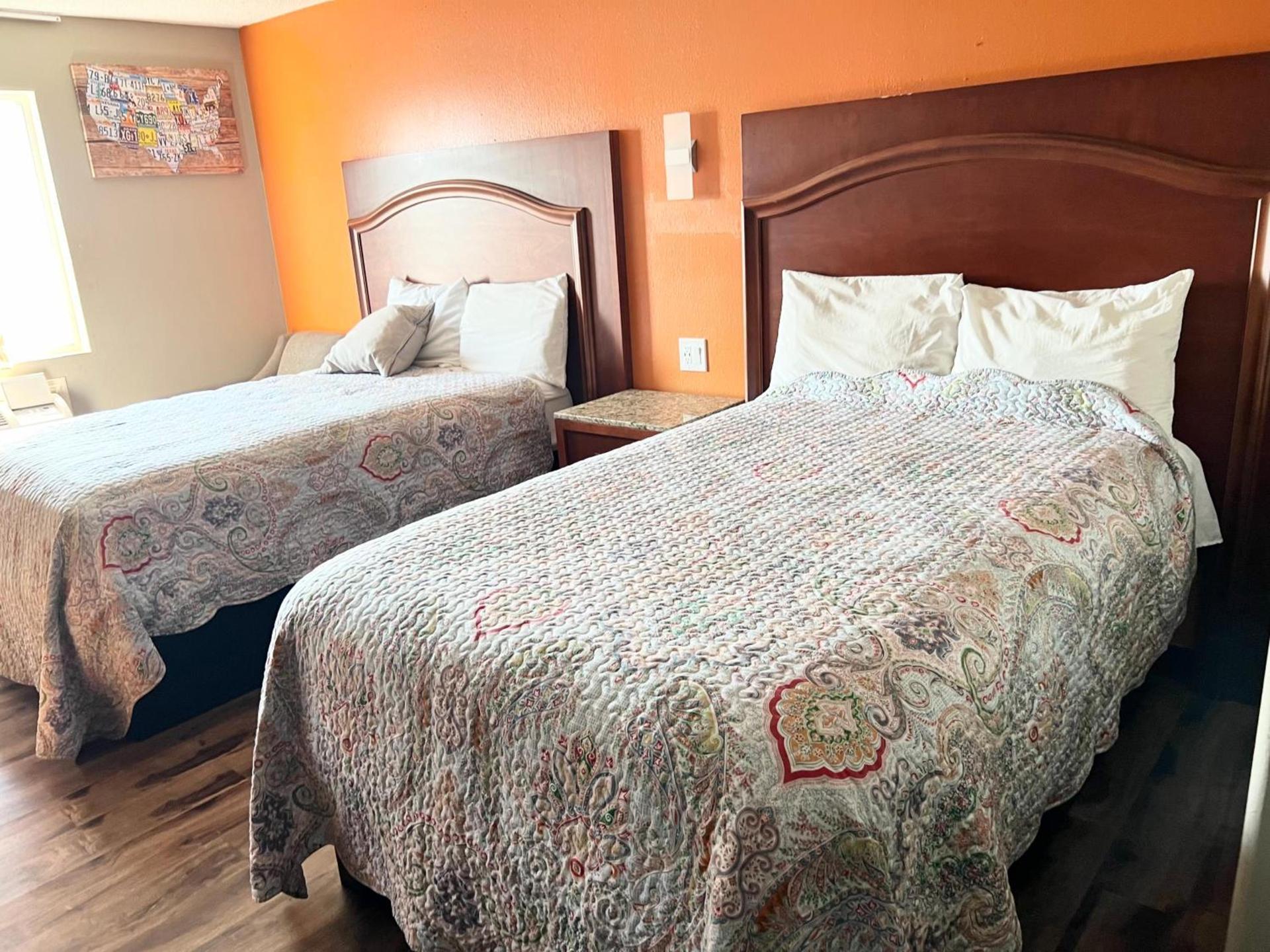Express Inn & Suites San Antonio near SeaWorld - Medical Center photo 32