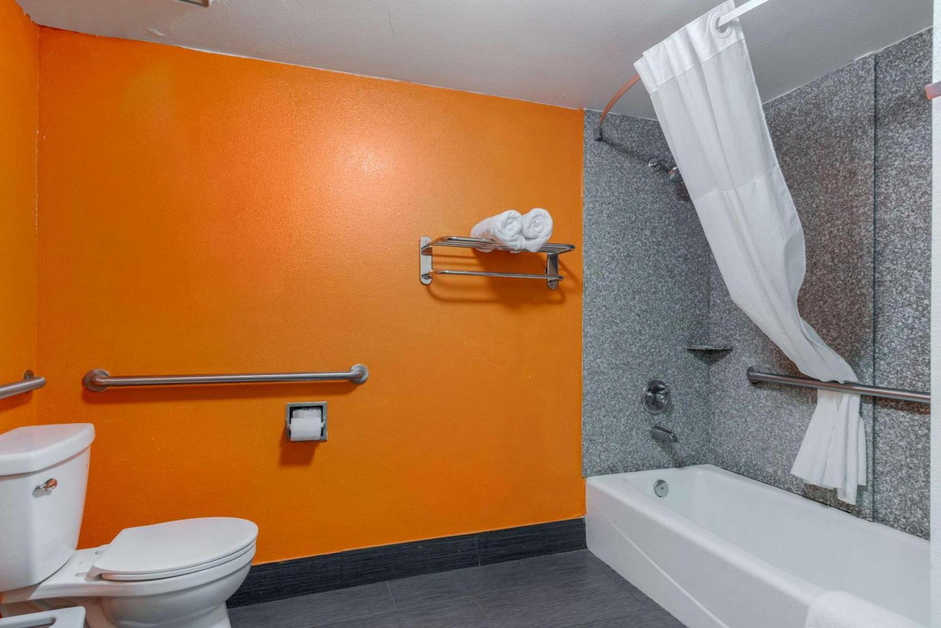 Quality Inn Acworth North photo 20
