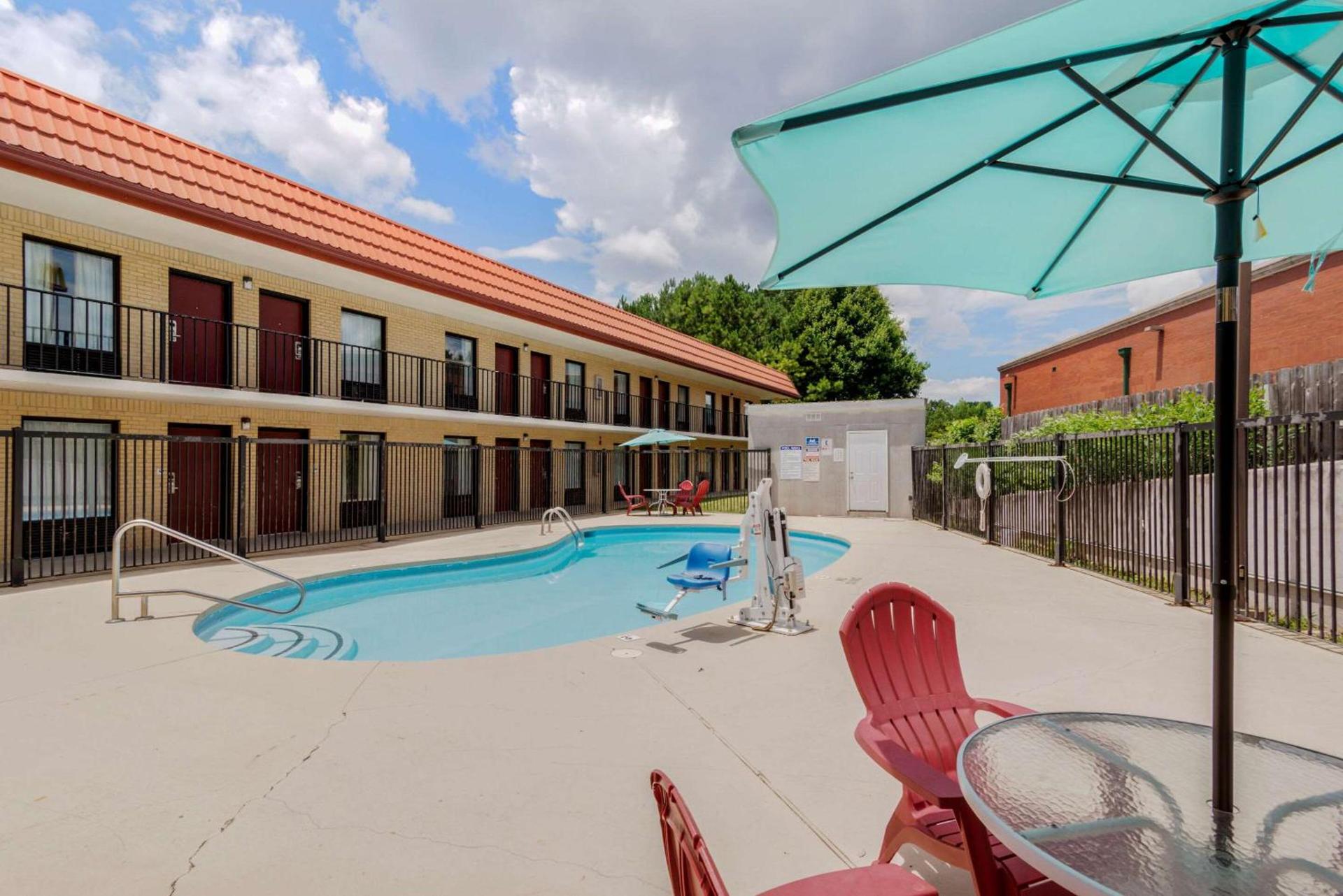 Quality Inn Acworth North photo 22