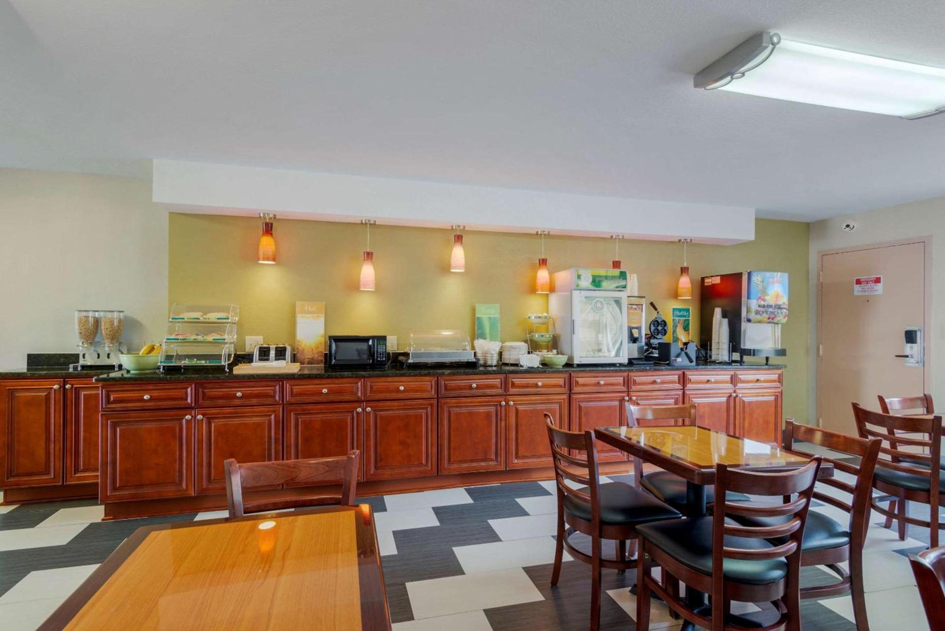 Quality Inn Acworth North photo 26