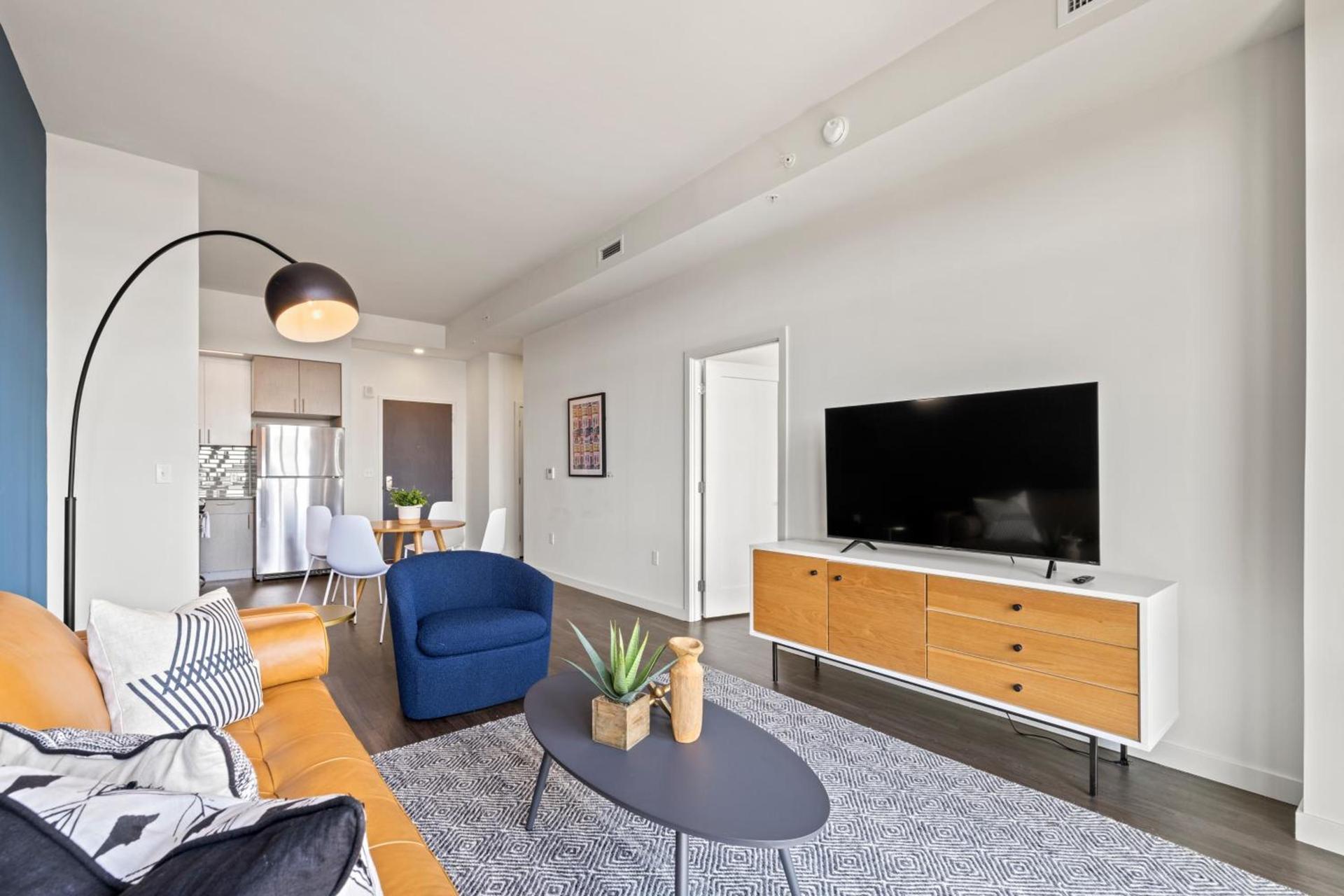 Placemakr Marymount Ballston photo 42