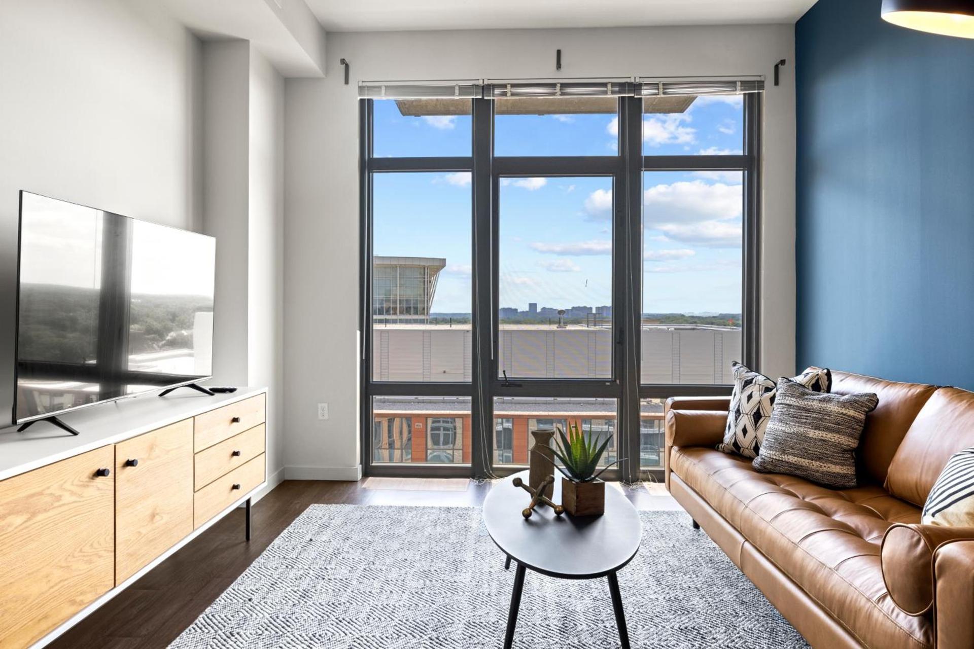 Placemakr Marymount Ballston photo 51