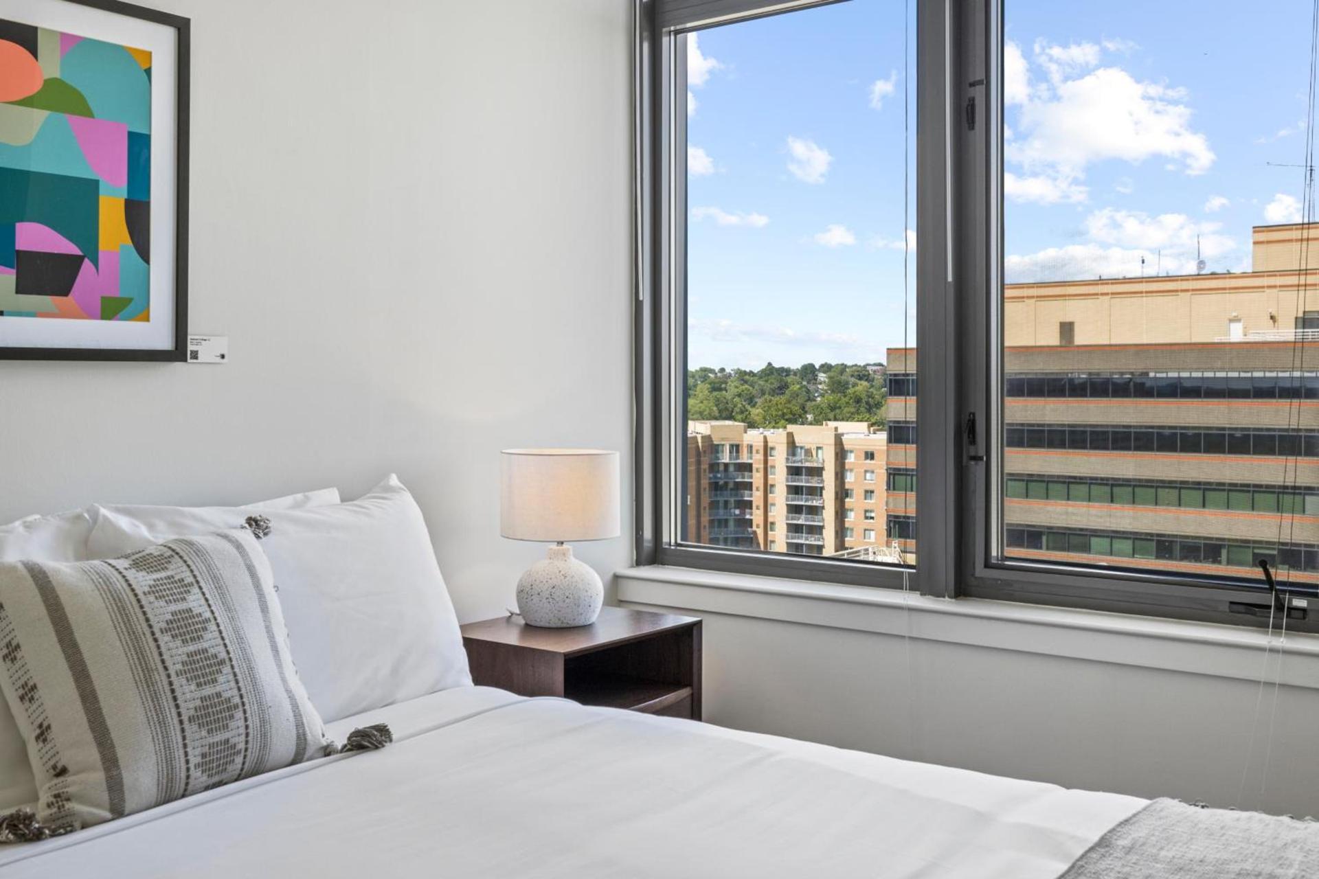 Placemakr Marymount Ballston photo 56