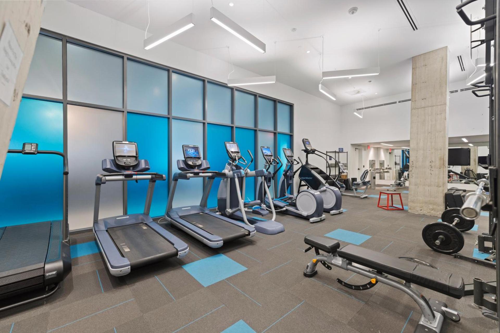 Placemakr Marymount Ballston photo 19