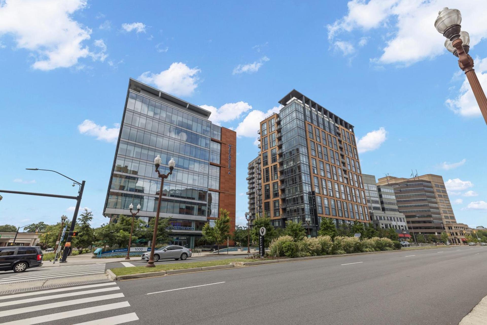 Placemakr Marymount Ballston photo 4