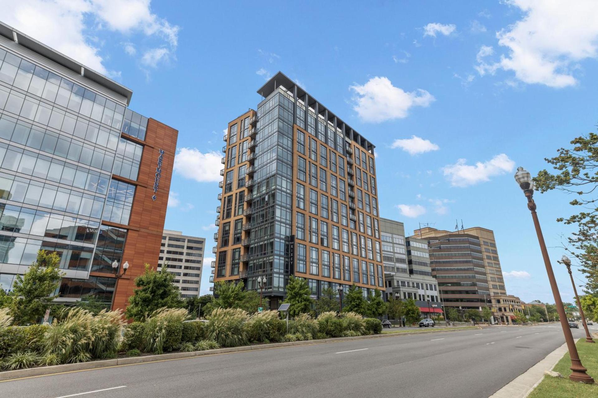 Placemakr Marymount Ballston photo 3