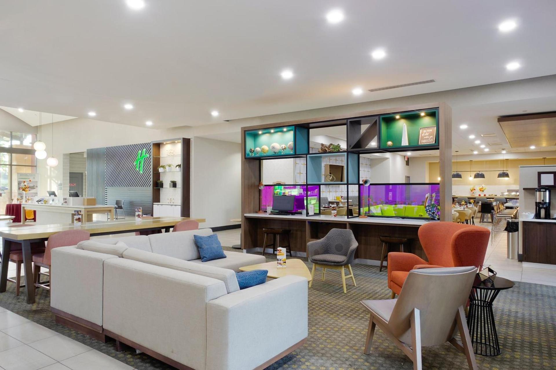 Holiday Inn & Suites Phoenix Airport by IHG photo 76