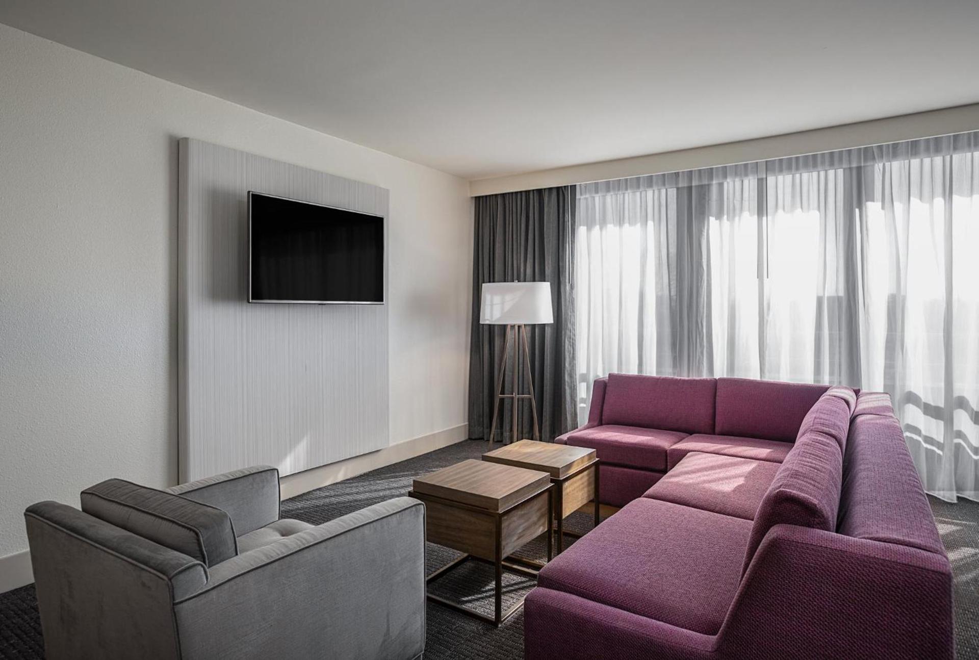 Crowne Plaza Atlanta Perimeter at Ravinia by IHG photo 82
