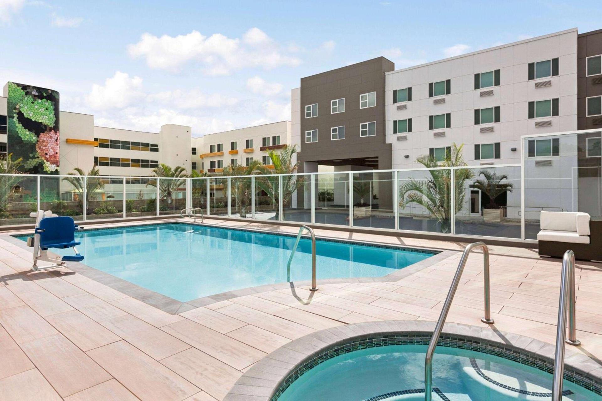 Wyndham Anaheim photo 3