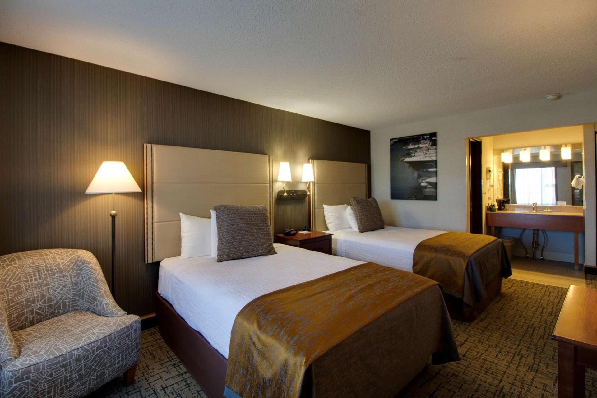 Best Western Harbour Pointe Lakefront photo 51