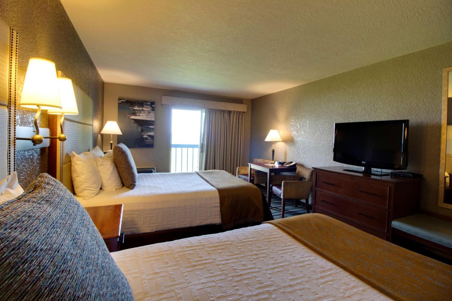 Best Western Harbour Pointe Lakefront photo 53