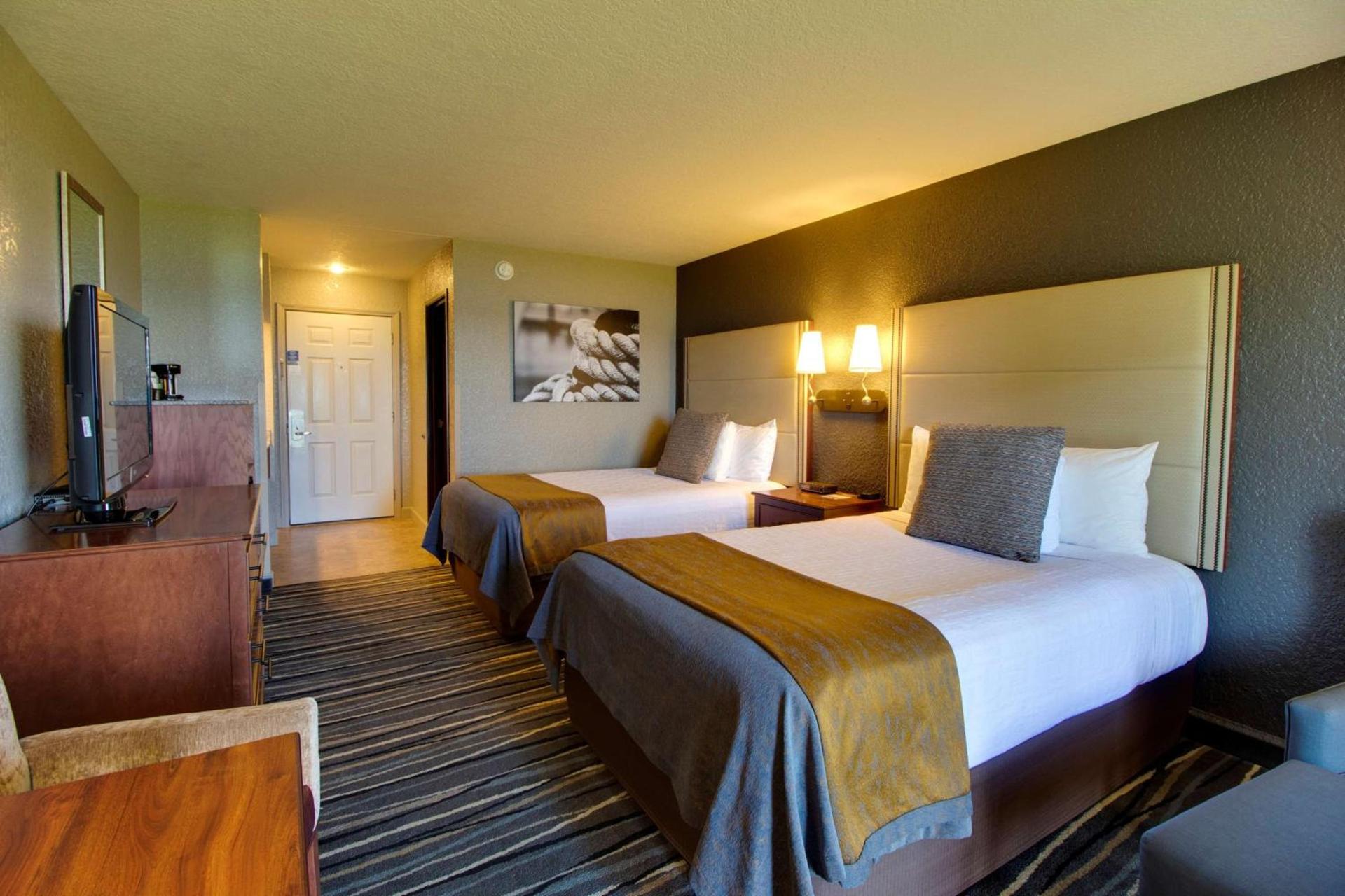Best Western Harbour Pointe Lakefront photo 52